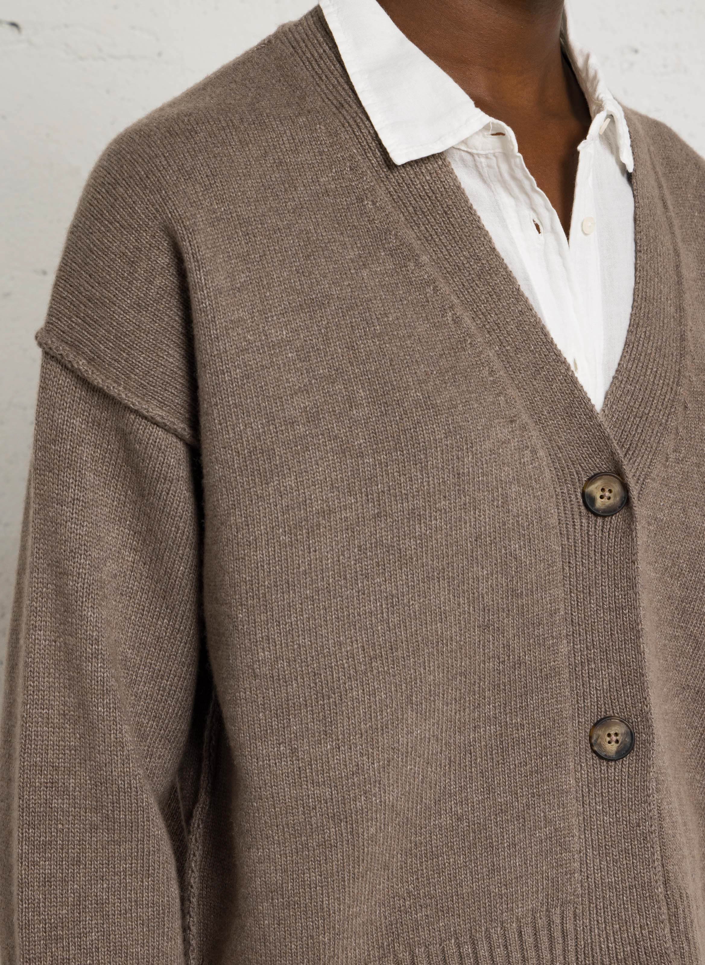 Oversized V-neck knit vest HARTFORD Brown