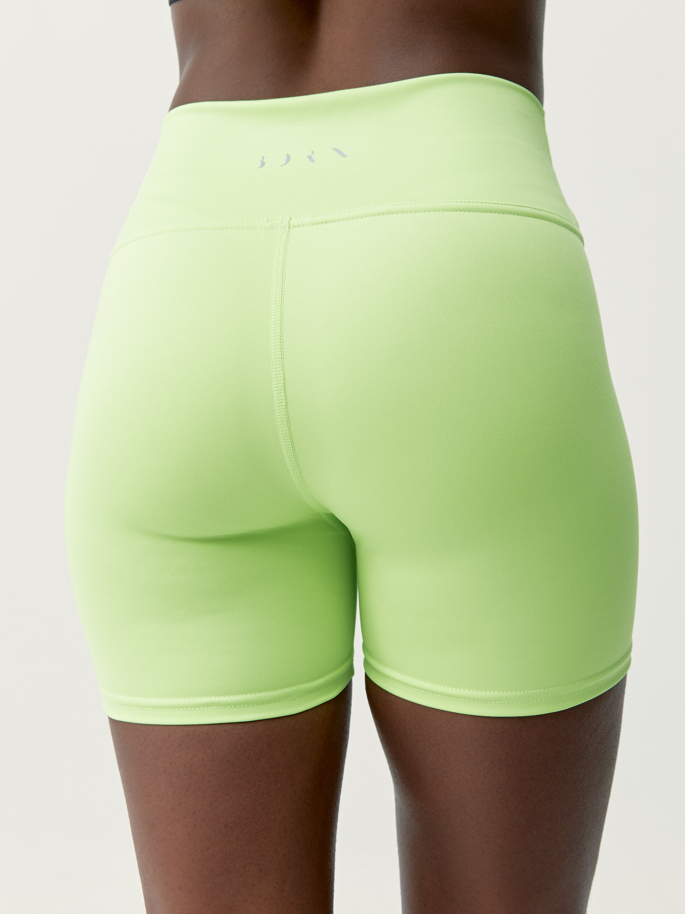 Short women's sports cycling VOLEA BORN Green