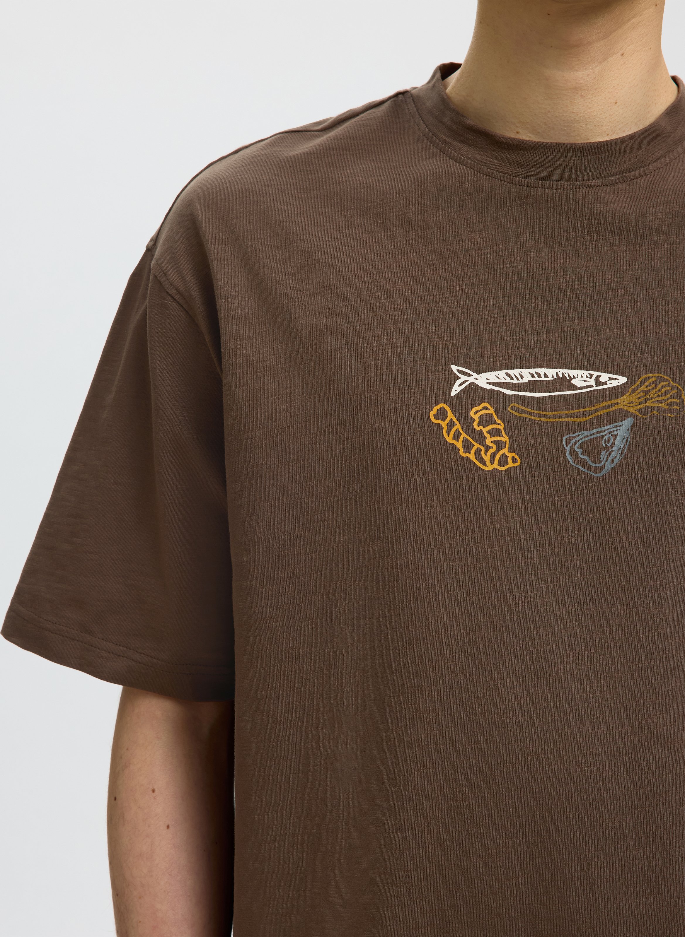 Tee-shirt col rond en coton bio SELECTED Bruin