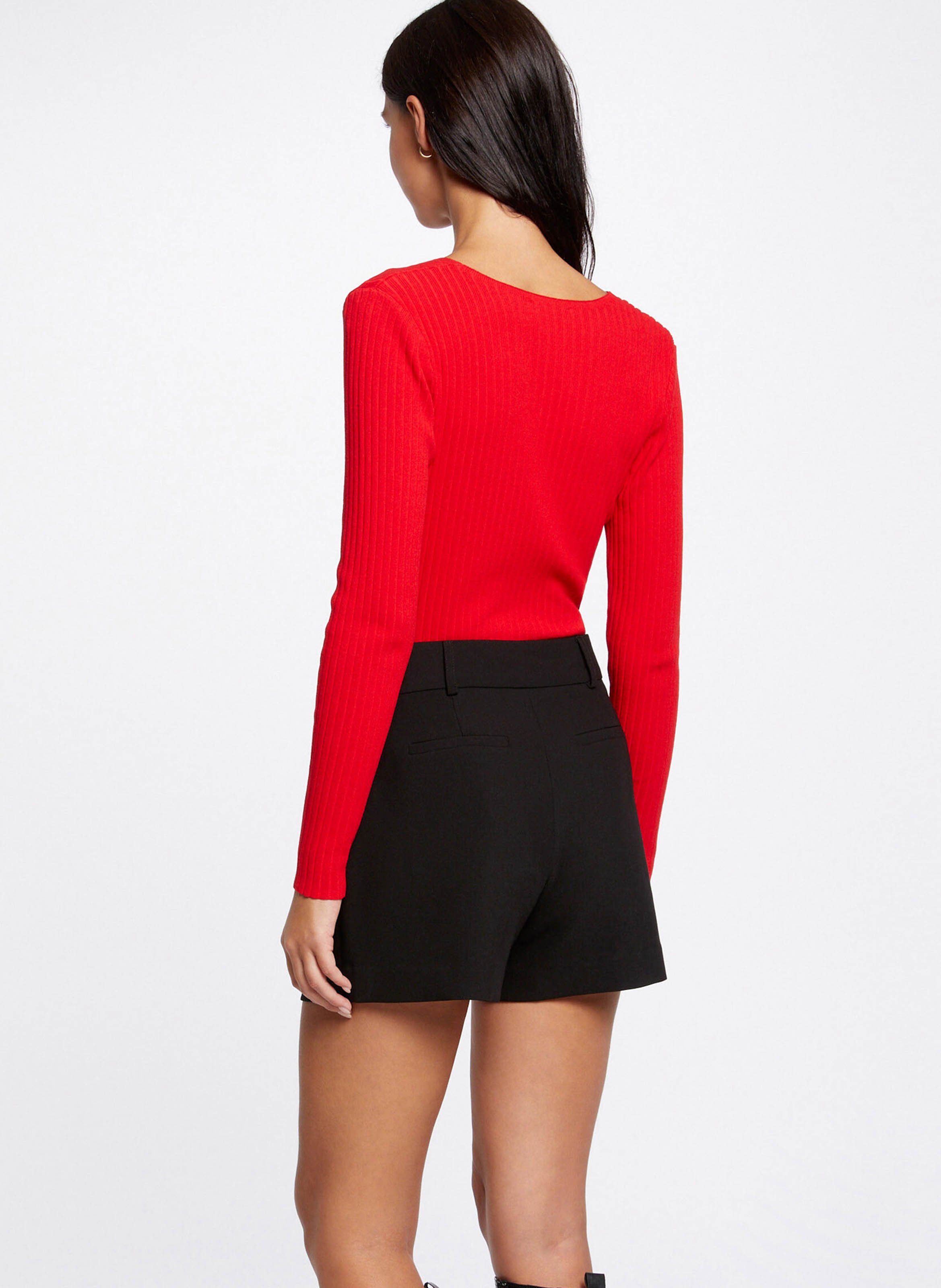 Figurbetonter Strickpullover mit Wickelkragen MORGAN Rot