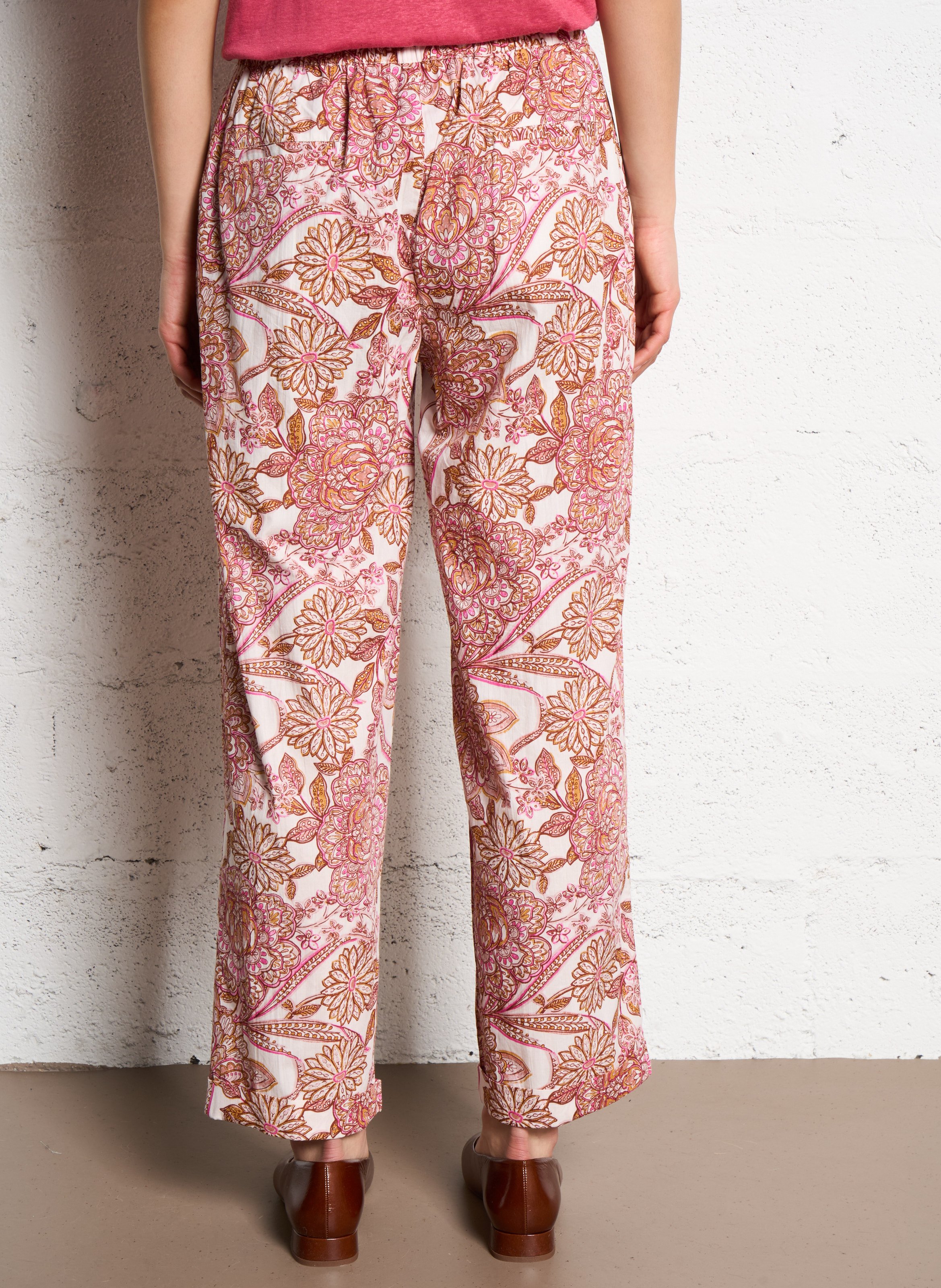 Pantalon carotte à imprimé floral LA PETITE ETOILE Multicolore