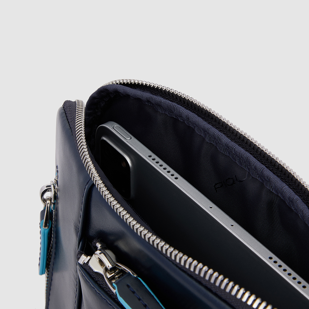 iPad shoulder bag PIQUADRO Black