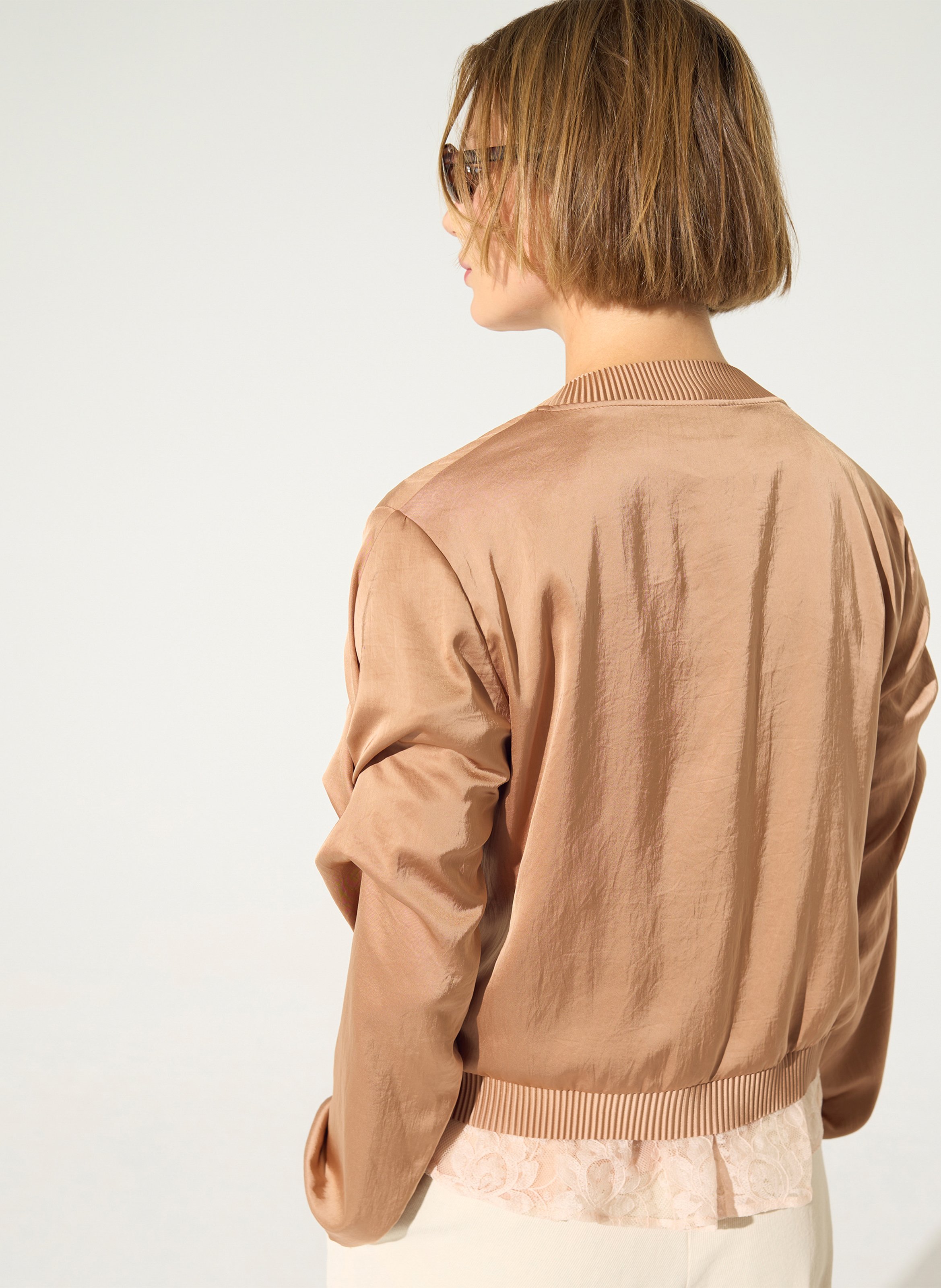 Short satin jacket with long sleeves COTELAC Red