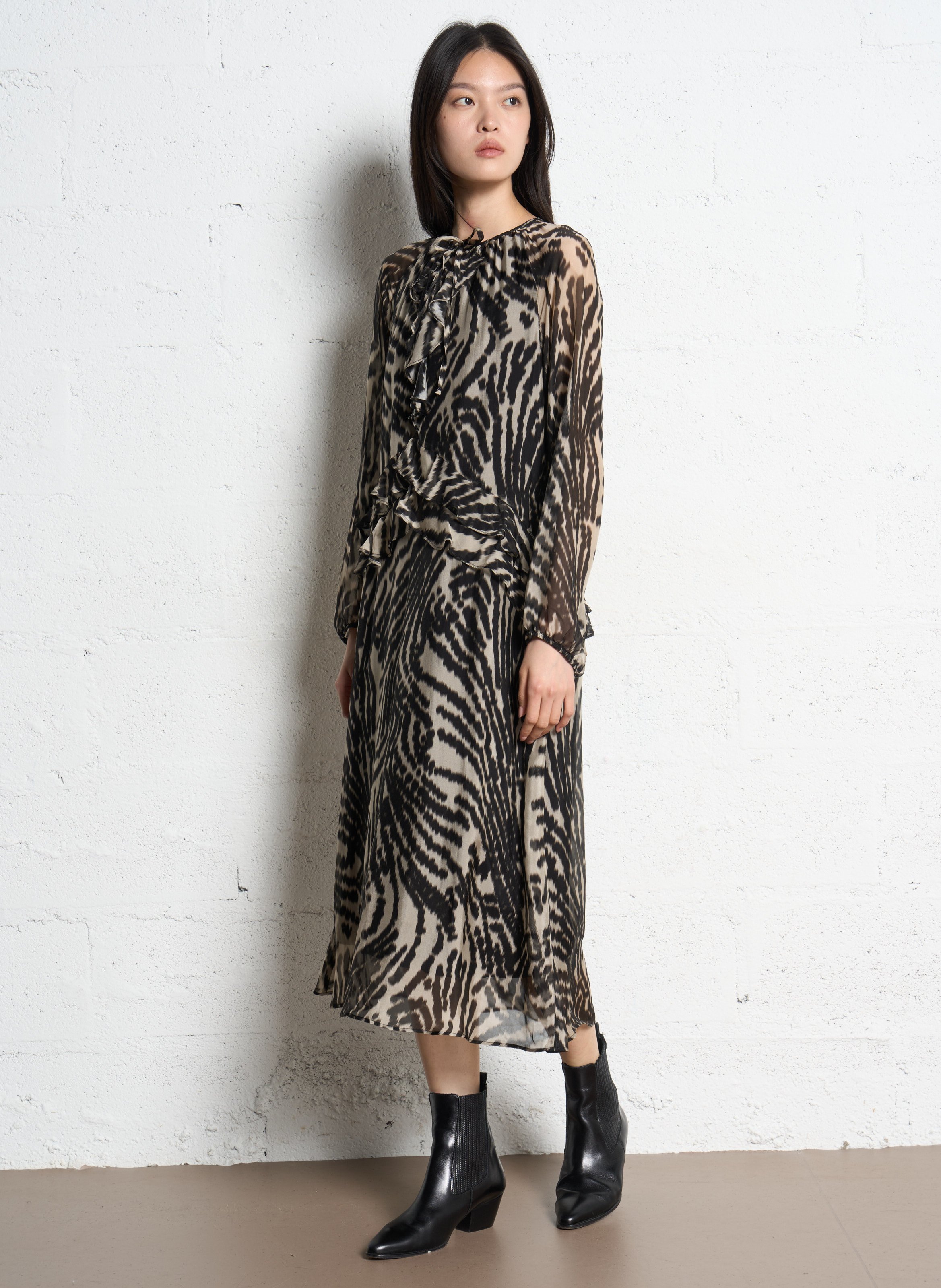 Printed v-neck midi dress IKKS Black