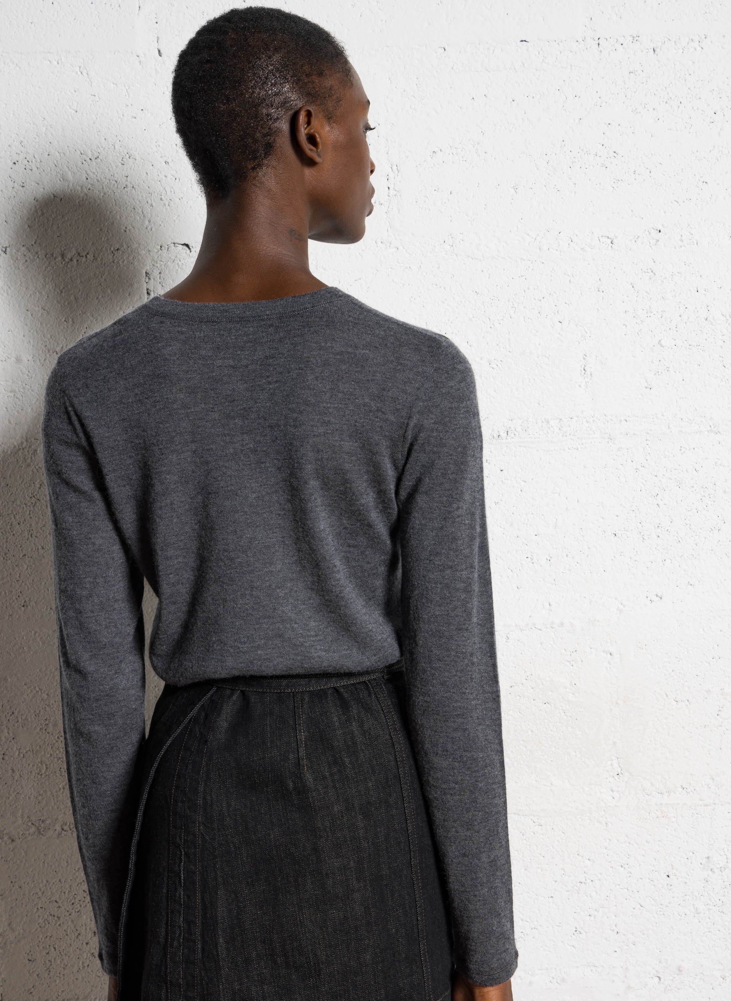 Pull droit col rond en cachemire MAJESTIC FILATURES Gris