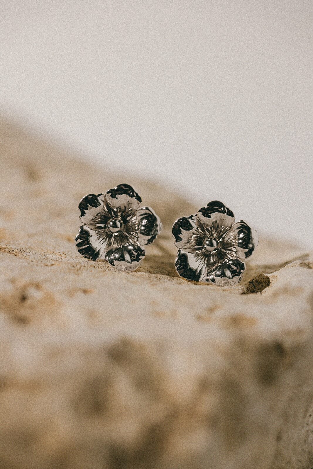 THÉIA - silver-plated flower stud earrings Silver