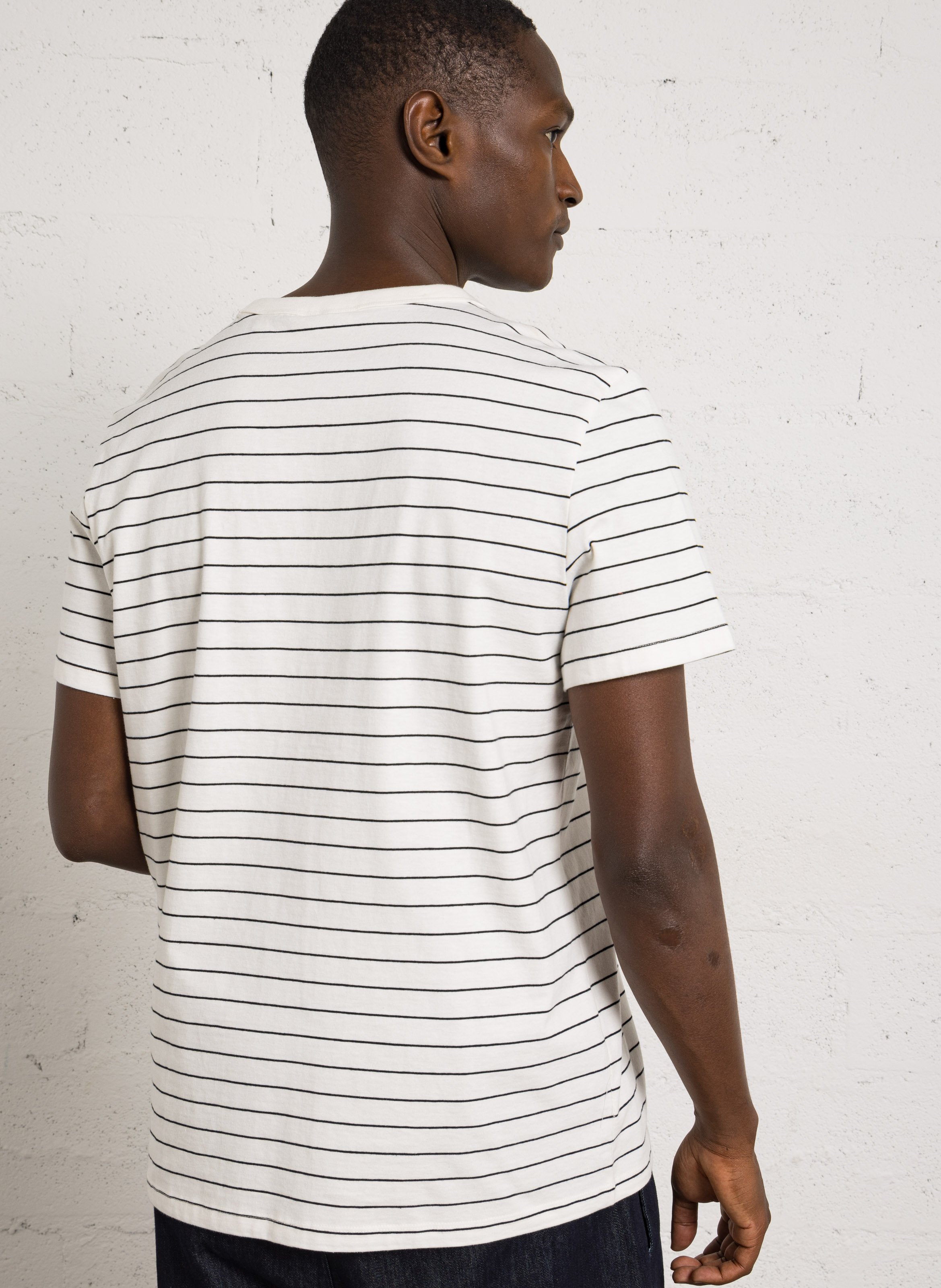 Camiseta recta cuello redondo a rayas CASUAL FRIDAY Blanco