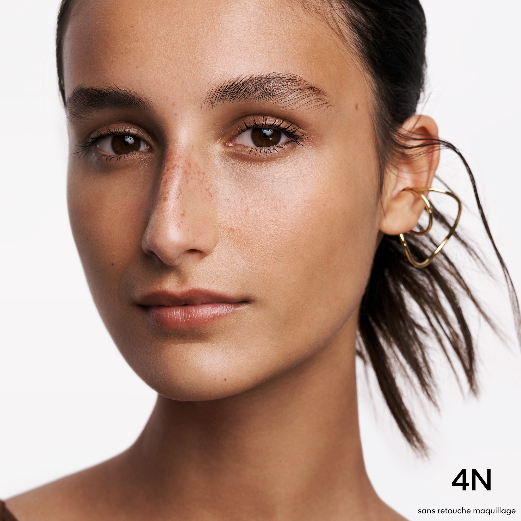 TERRACOTTA CONCEALER - Perfektionierender Concealer für natürliche Ausstrahlung 4.5n