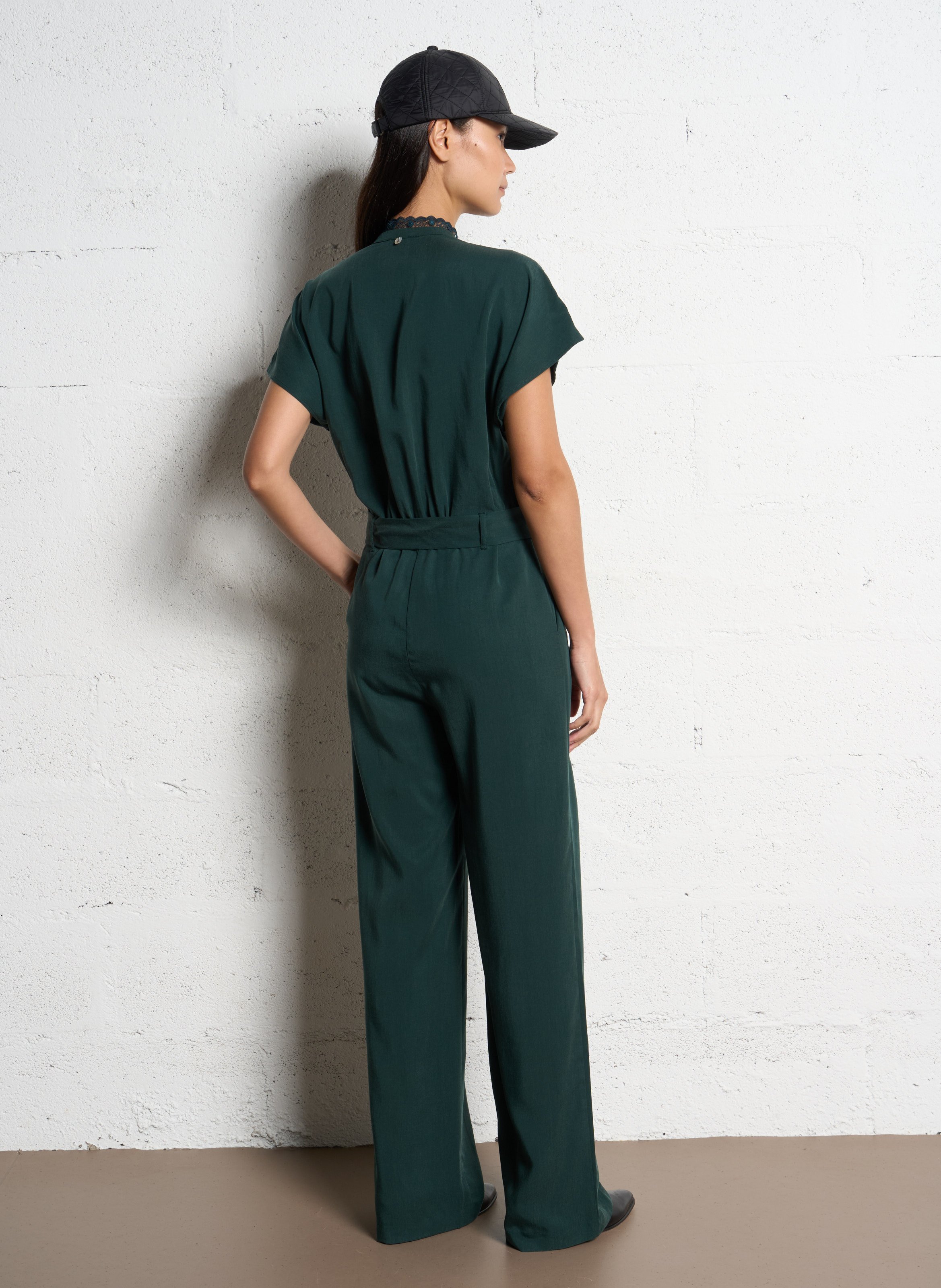 Wijde jumpsuit met ceintuur en V-hals ONE STEP Groen