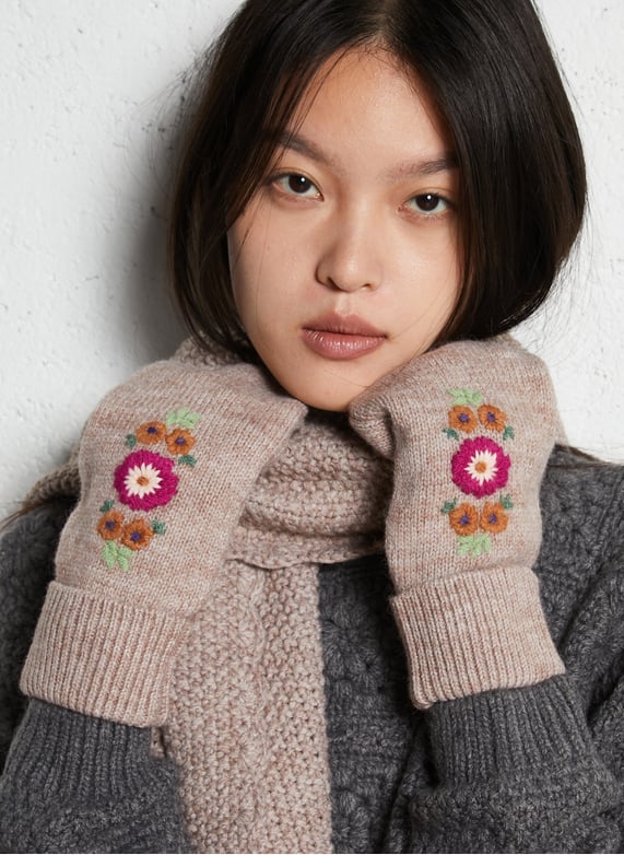 Embroidered gloves Beige Louise misha Women Place des Tendances
