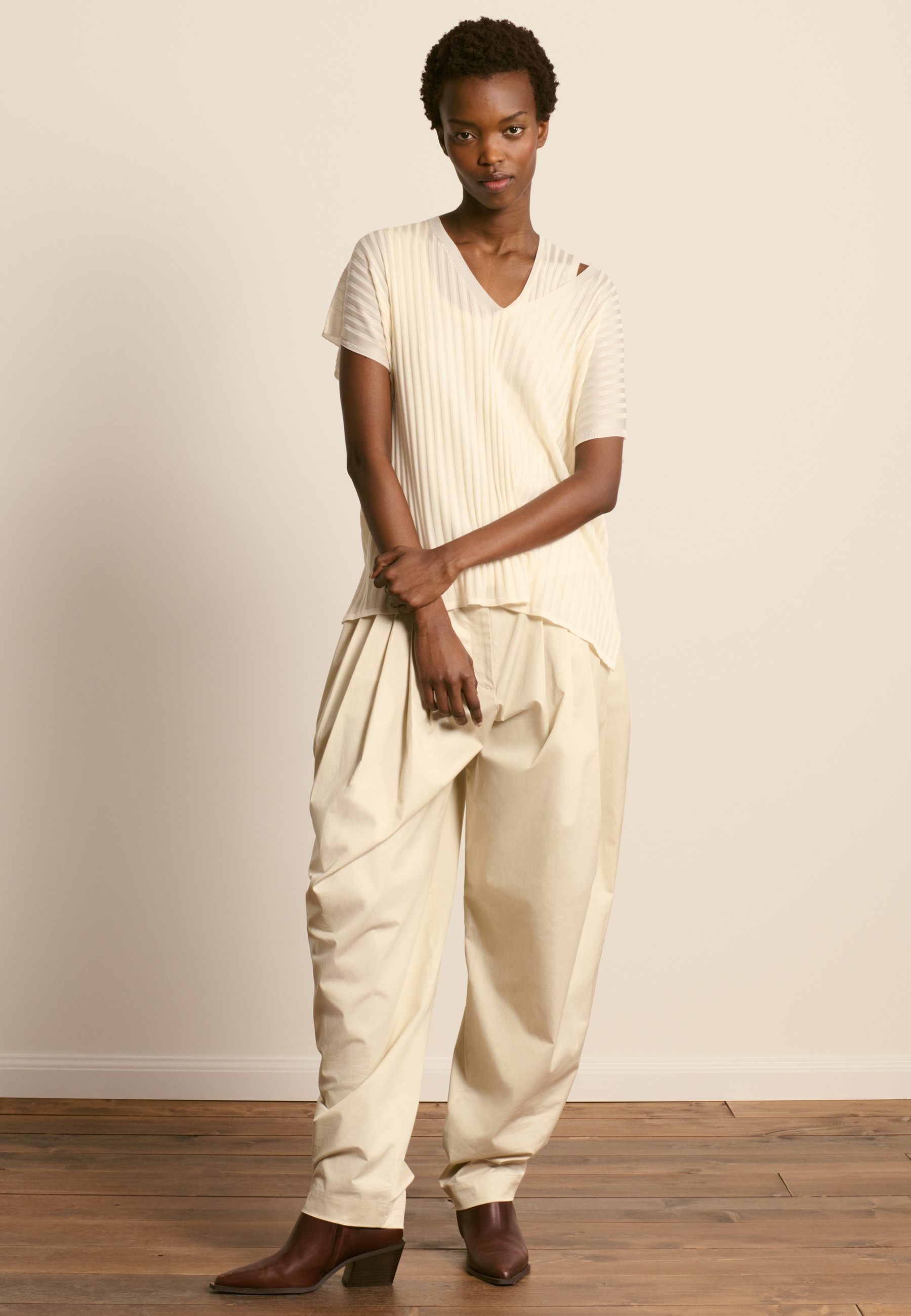 V-neck T-shirt in light yarn White