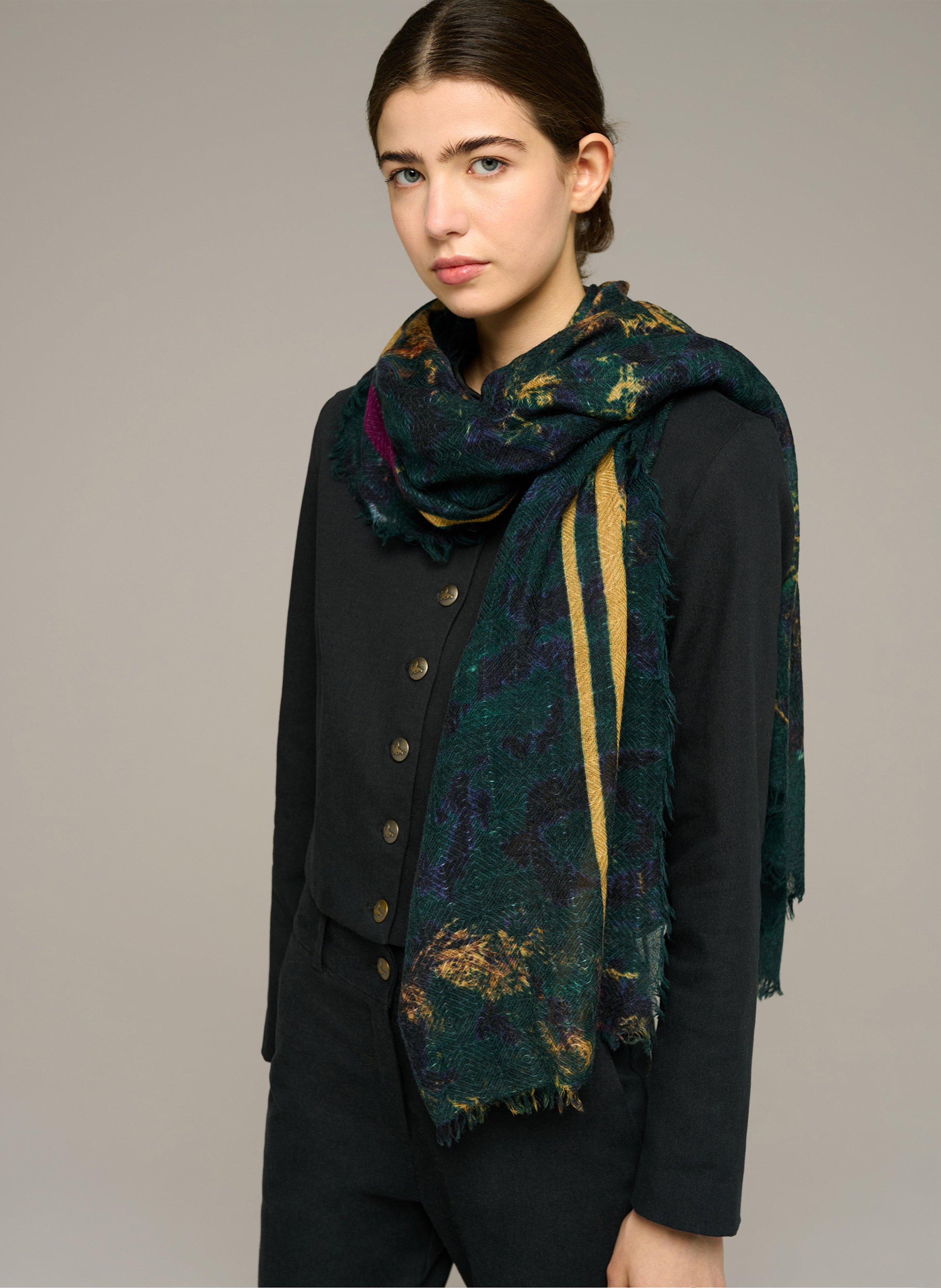 Large format printed wool scarf COTELAC Green