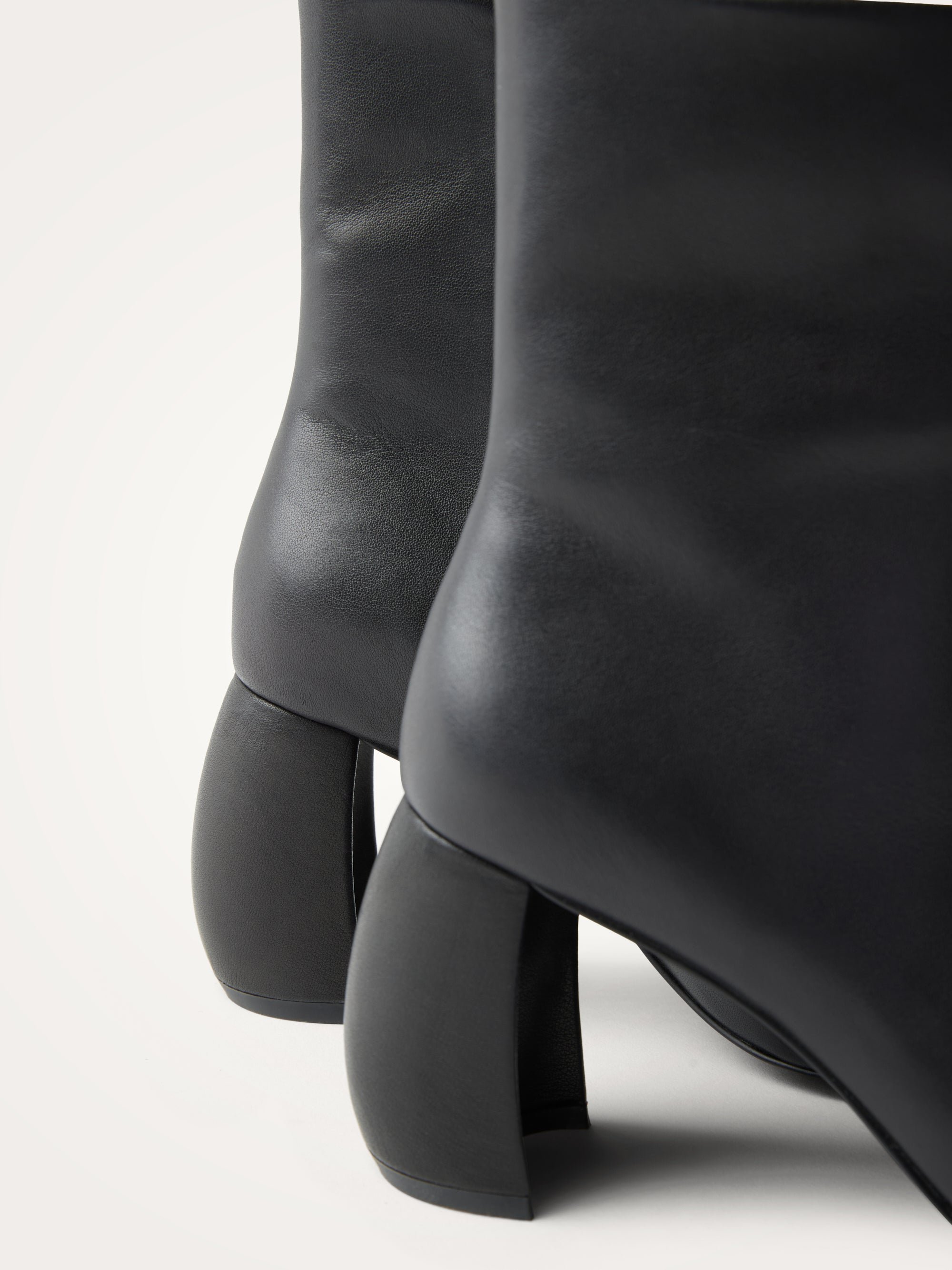 Half Moon Heel Booties | Black VANESSA WU Women