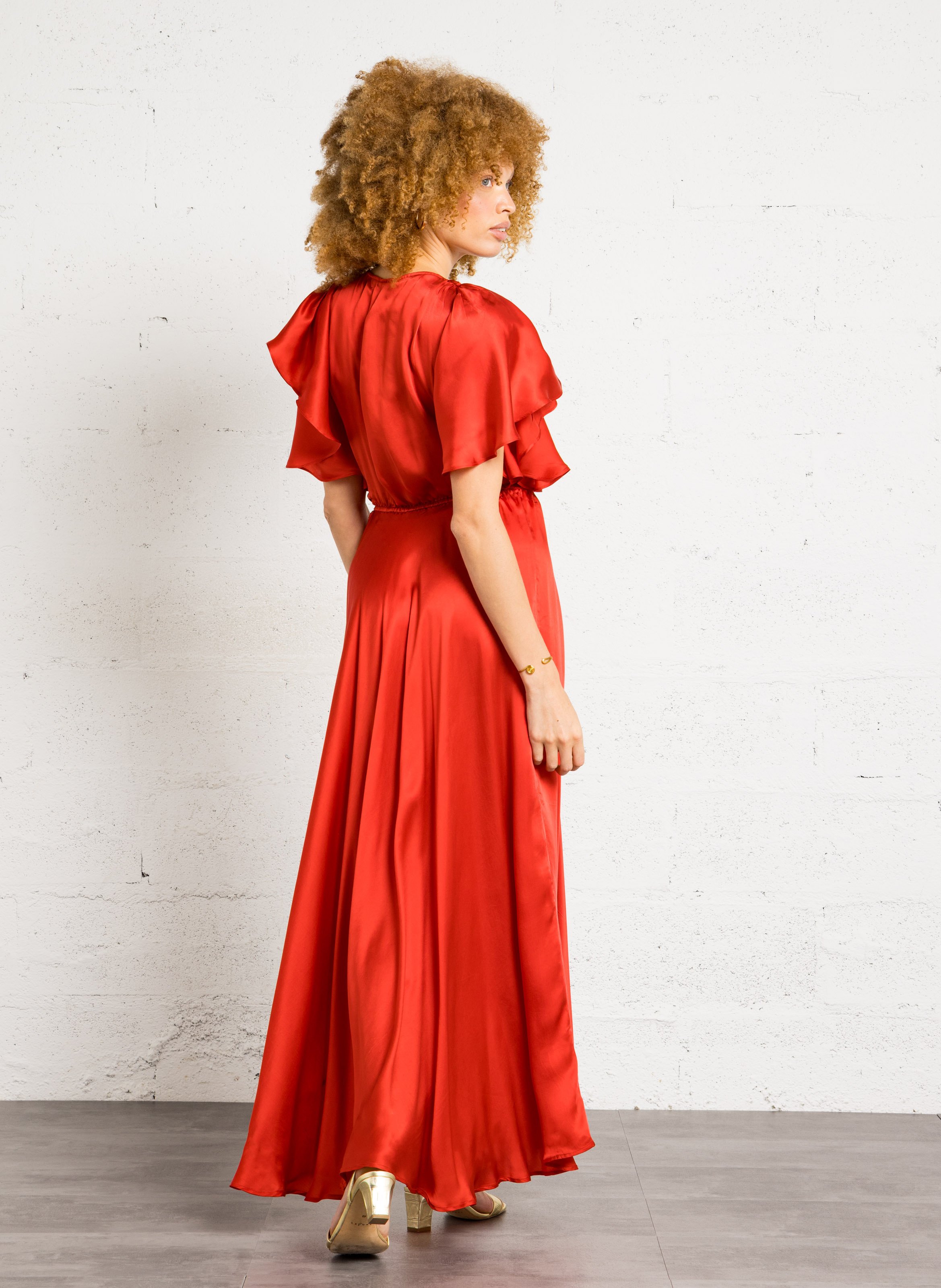 Long v-neck satin dress MES DEMOISELLES Red