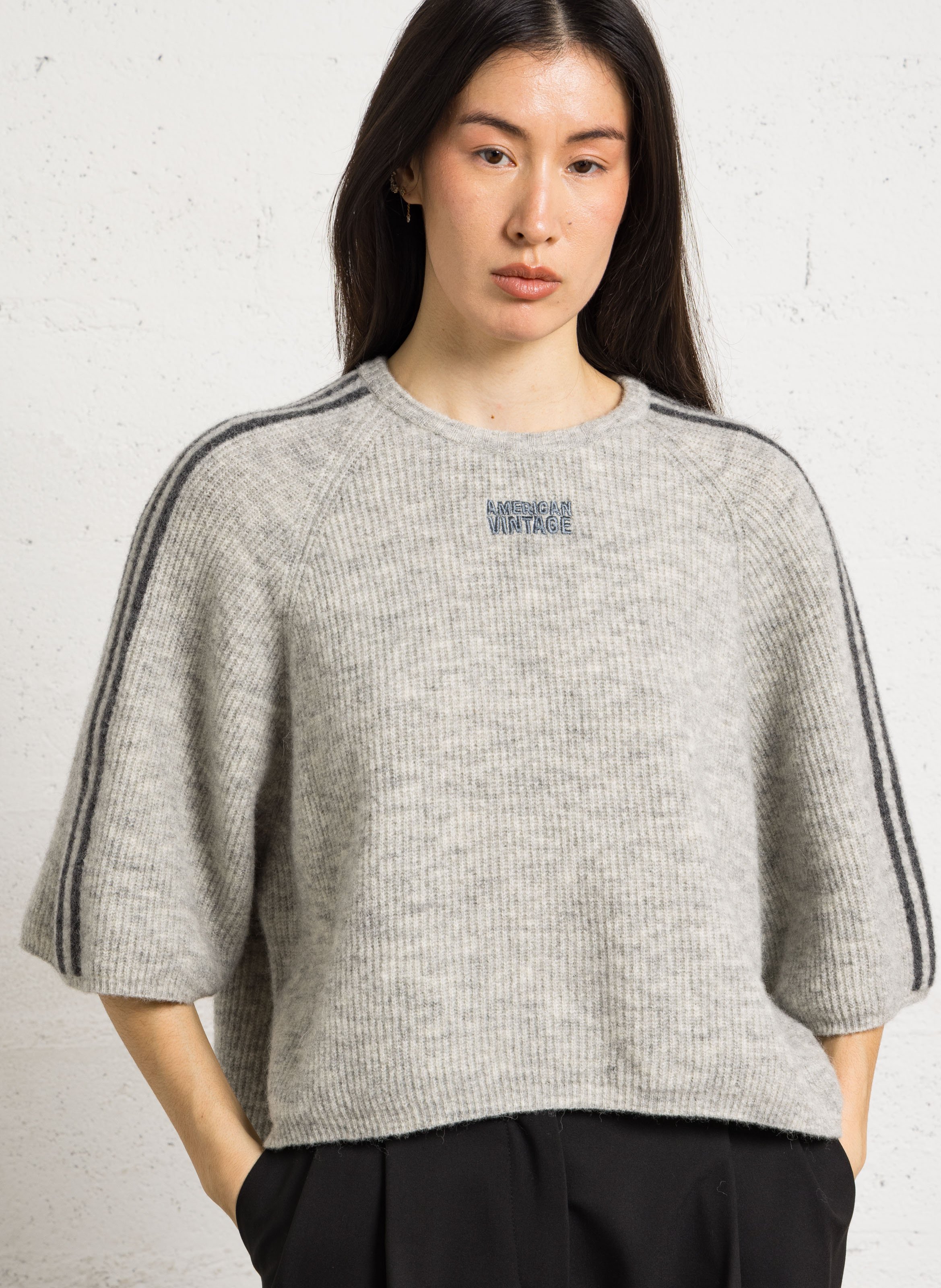 Oversized Rundhalsausschnitt-Pullover aus gemischtem Alpakawolle mit Stickerei AMERICAN VINTAGE Grau