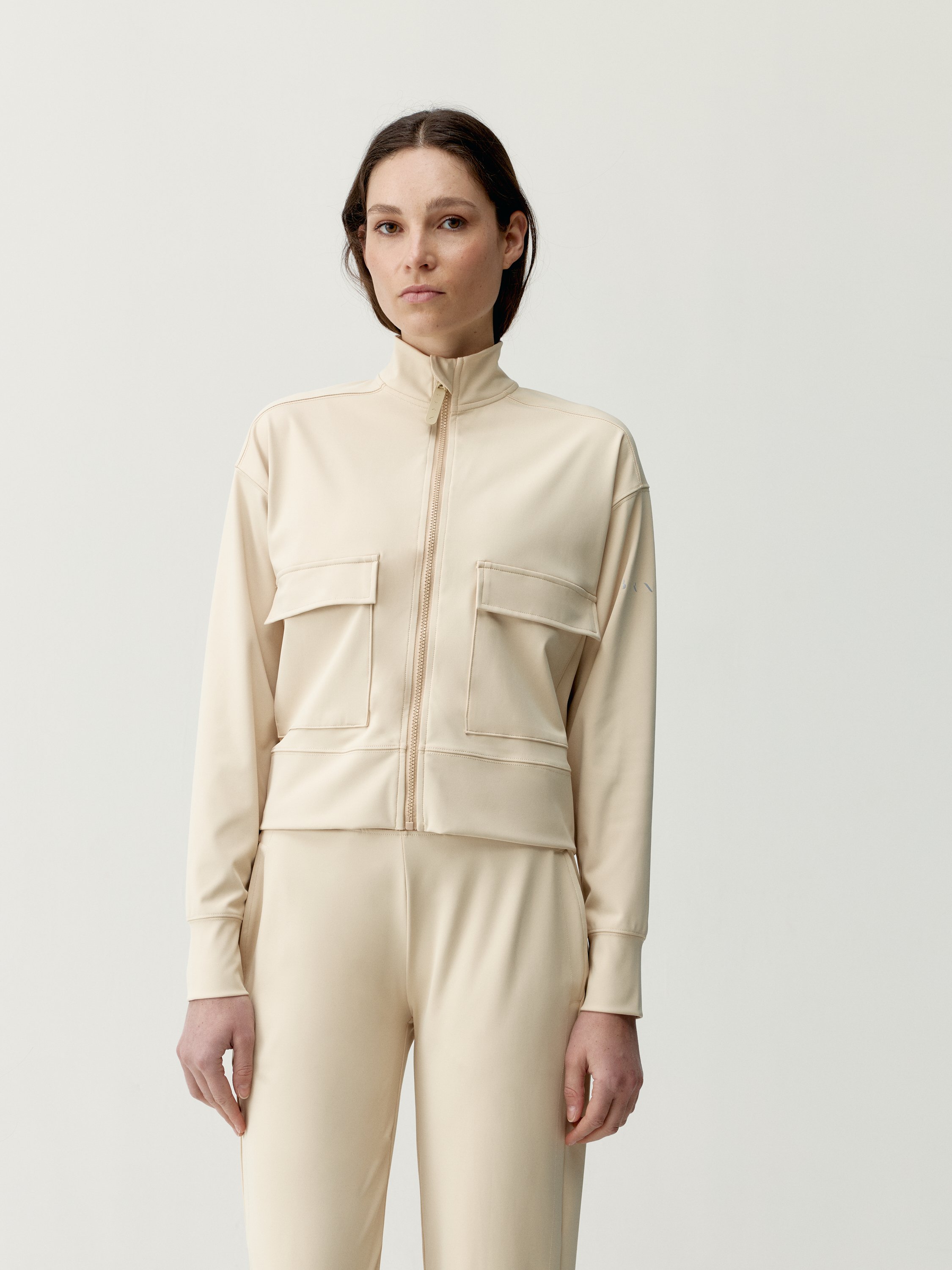 Veste de sport zippée performance athleisure egan BORN Beige