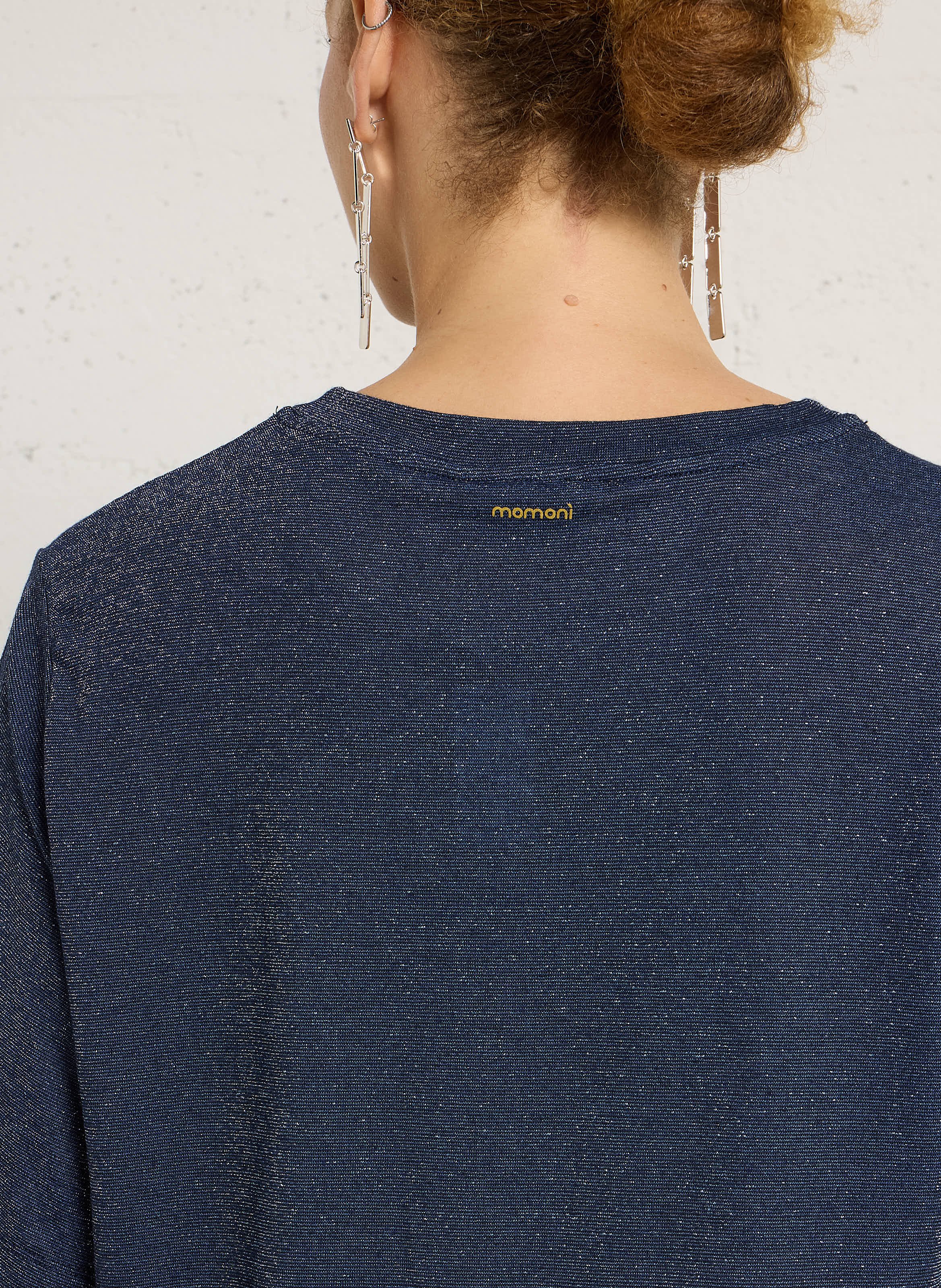 Weites T-Shirt mit Rundhalsausschnitt und Metallic-Effekt MOMONI Blau