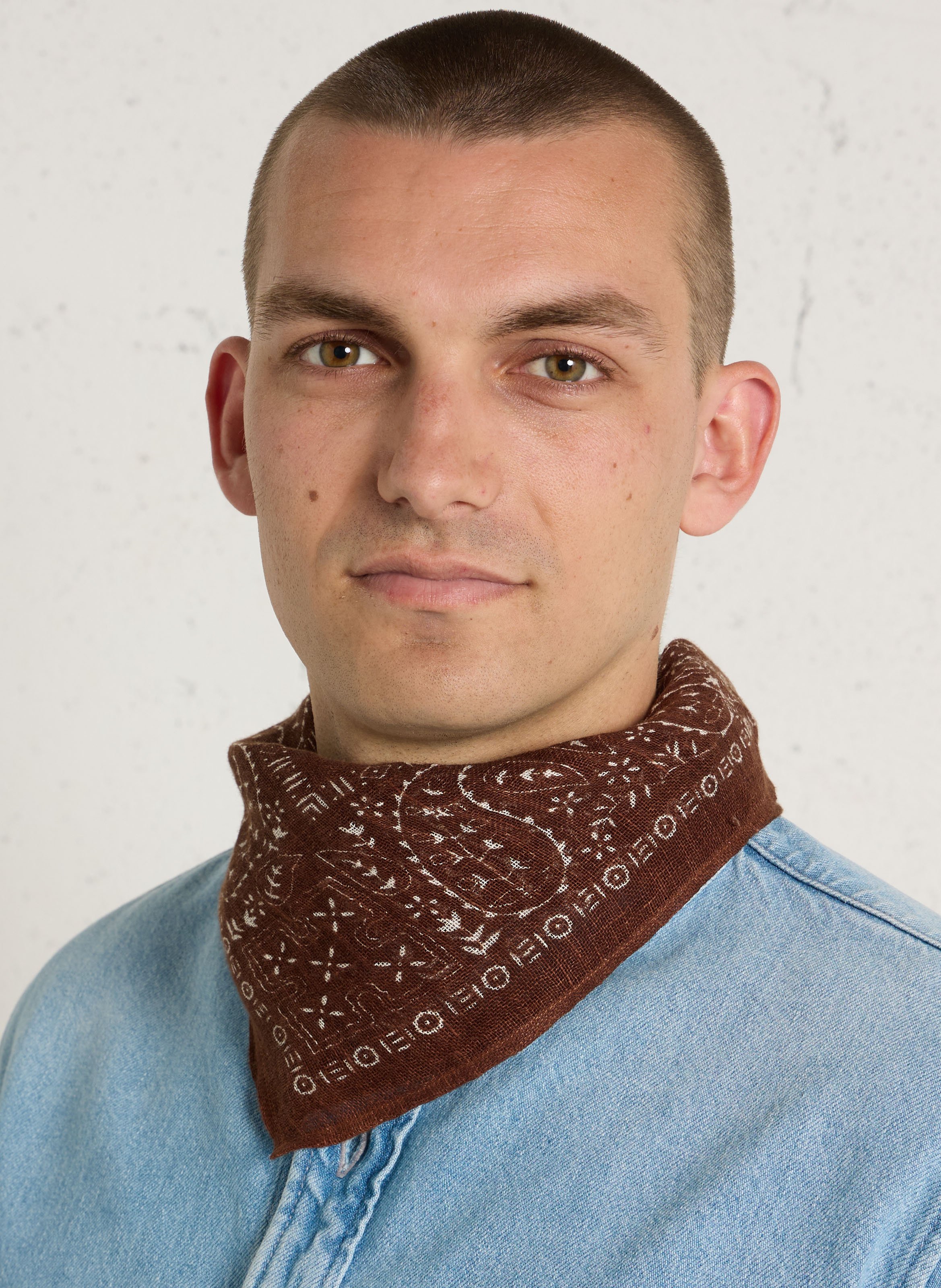 Quadratisches Tuch im Bandana-Stil aus Leinen IKKS Braun