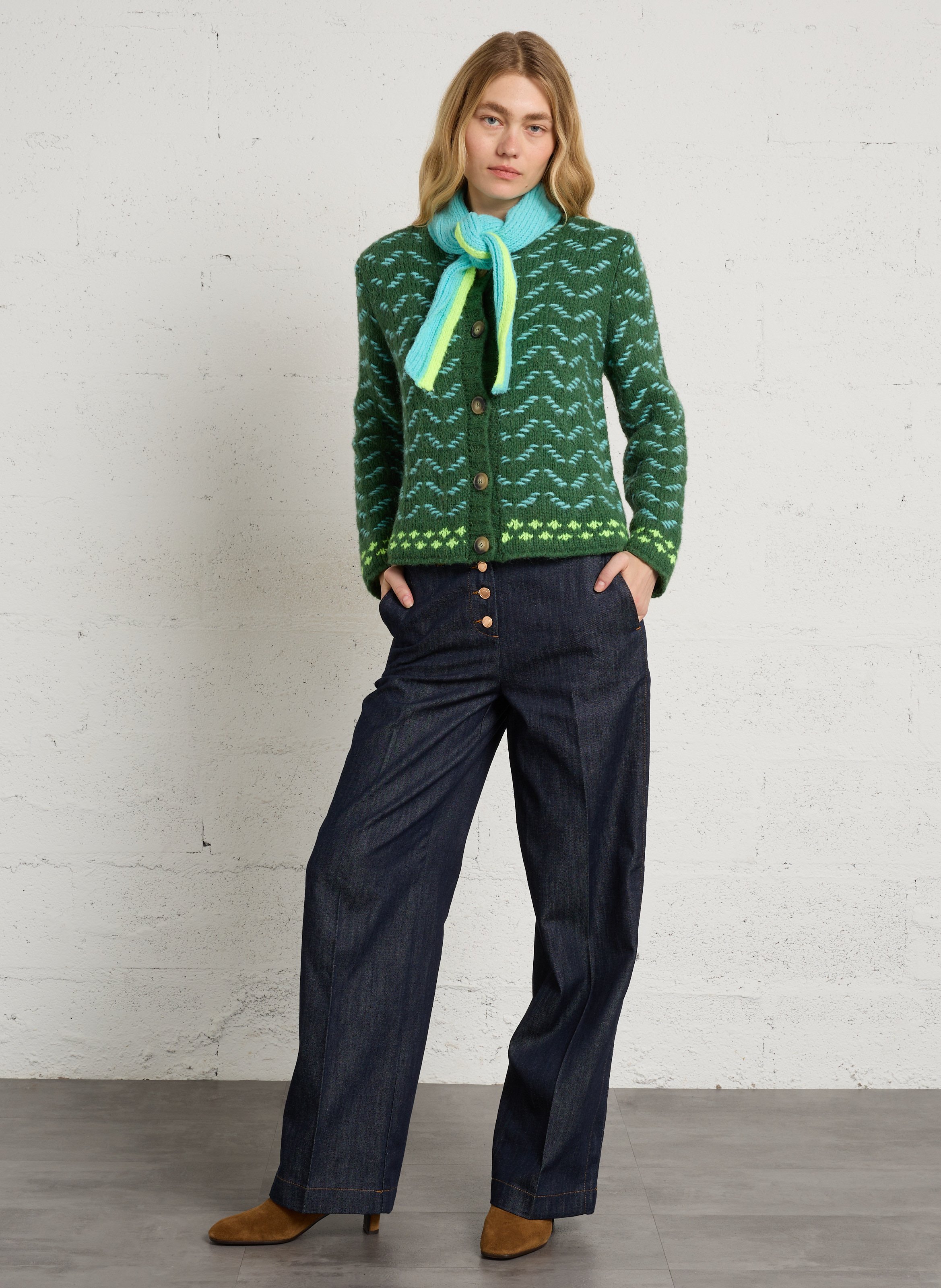 Gerader Cardigan mit Bindkragen DR BLOOM Grun