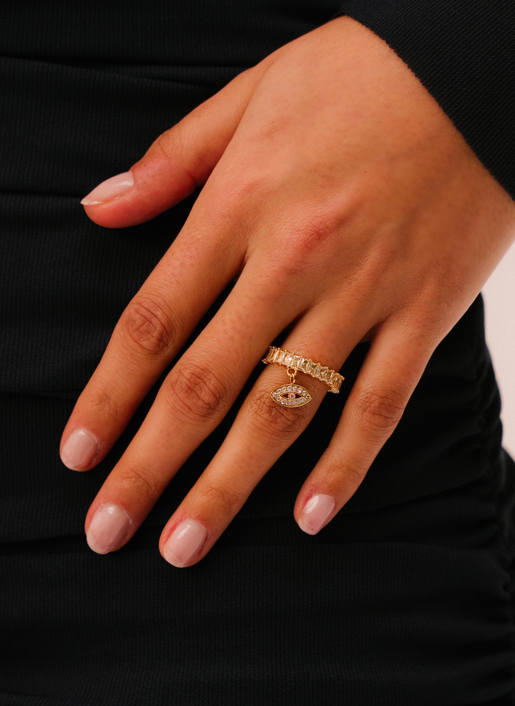 Thin Osiris ring AEC Paris Pink