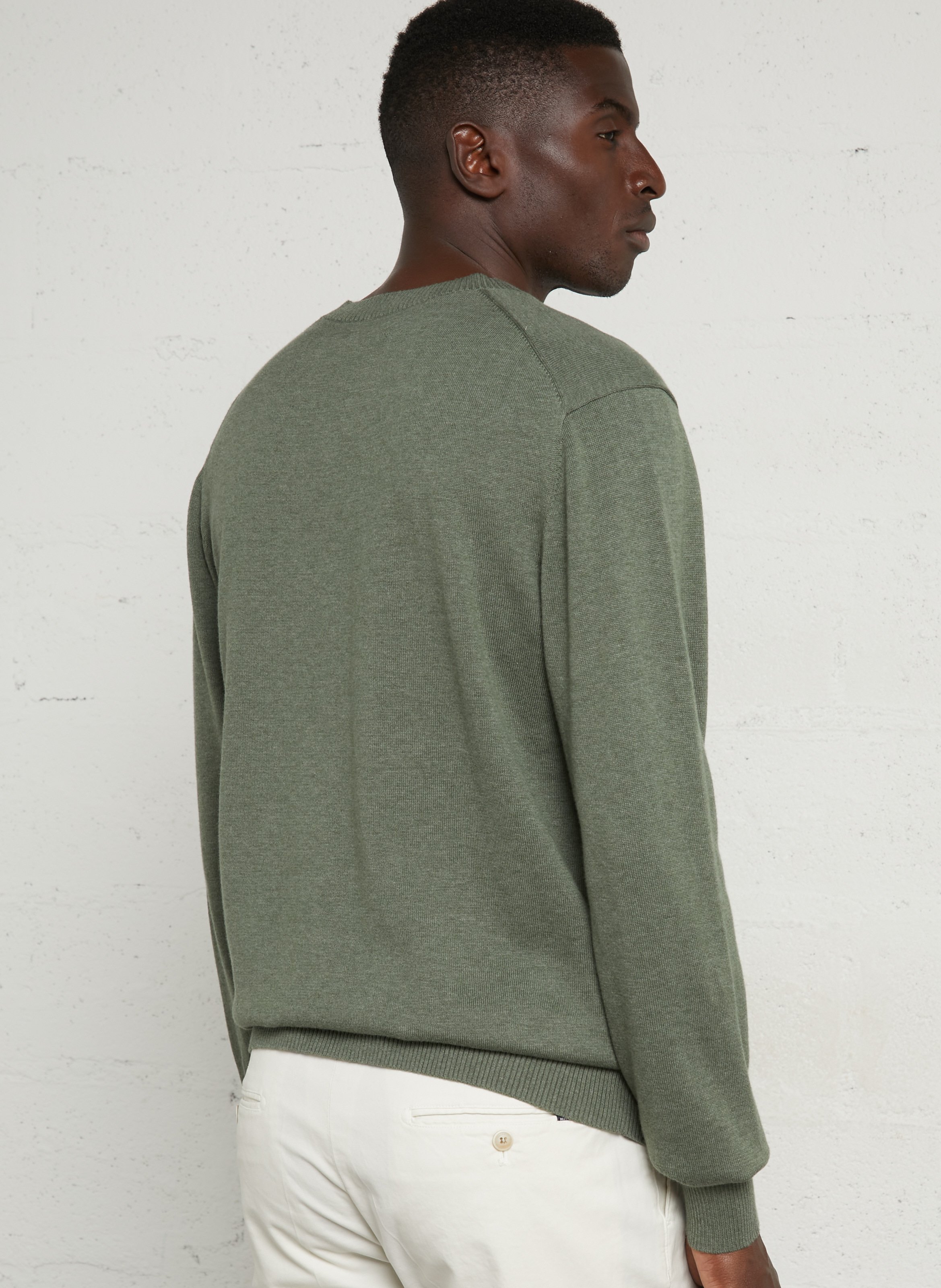 Pull droit col rond brodé en coton HACKETT Vert
