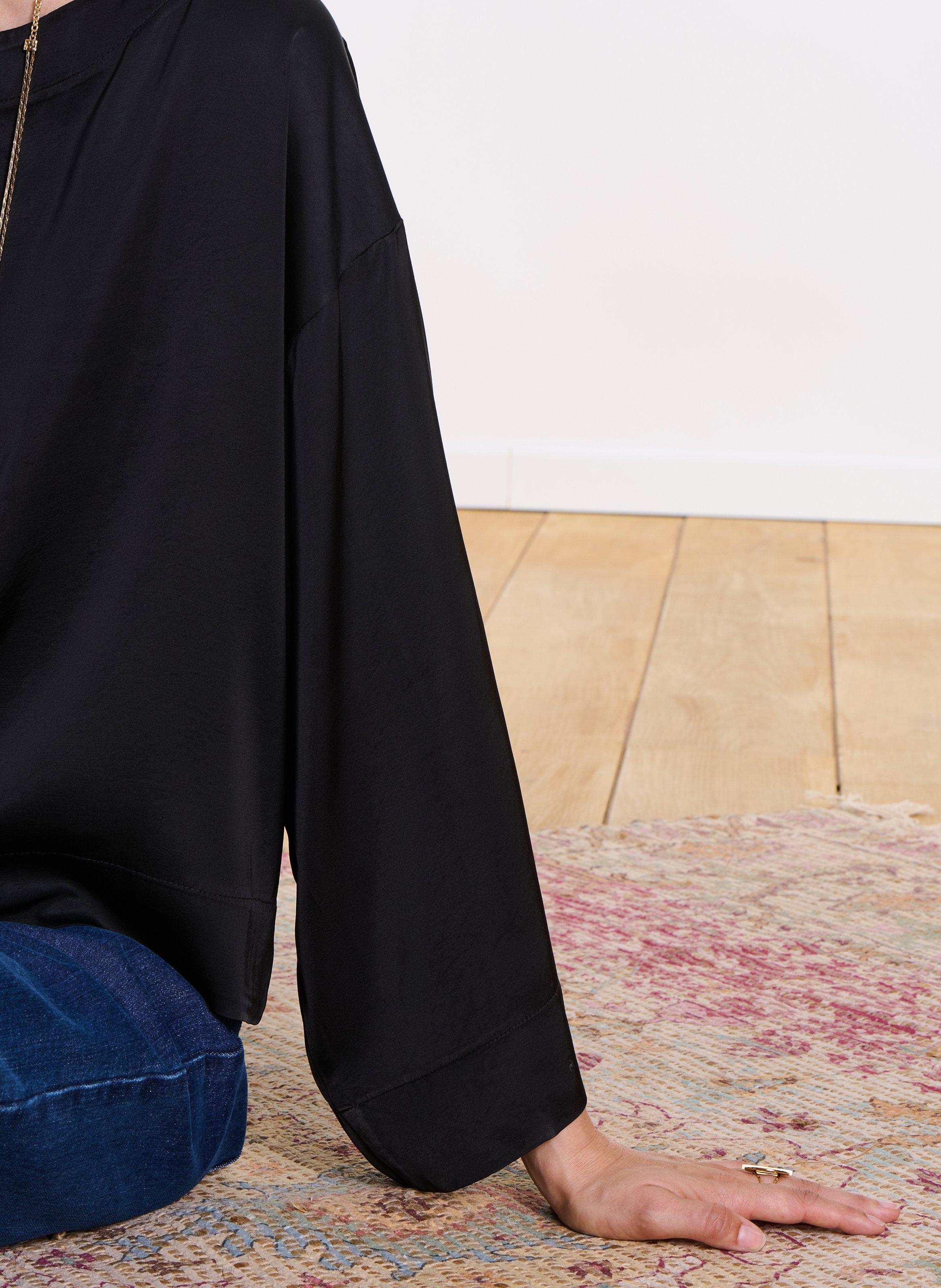 Loose fit boat neck satin top LA FEE MARABOUTEE Black