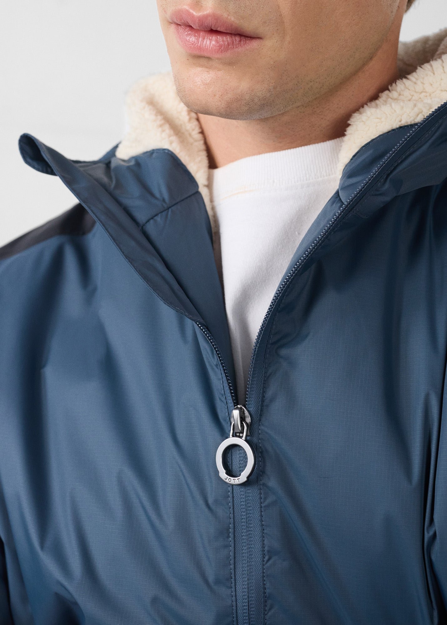 Long bluestone hallin sherpa raincoat JOTT Blue