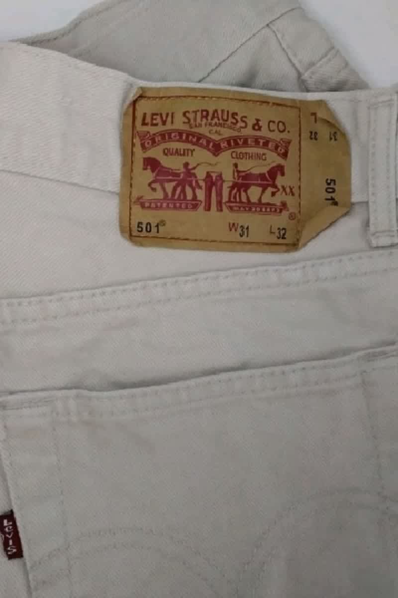 Shorts LEVI'S - Seconde main Beige