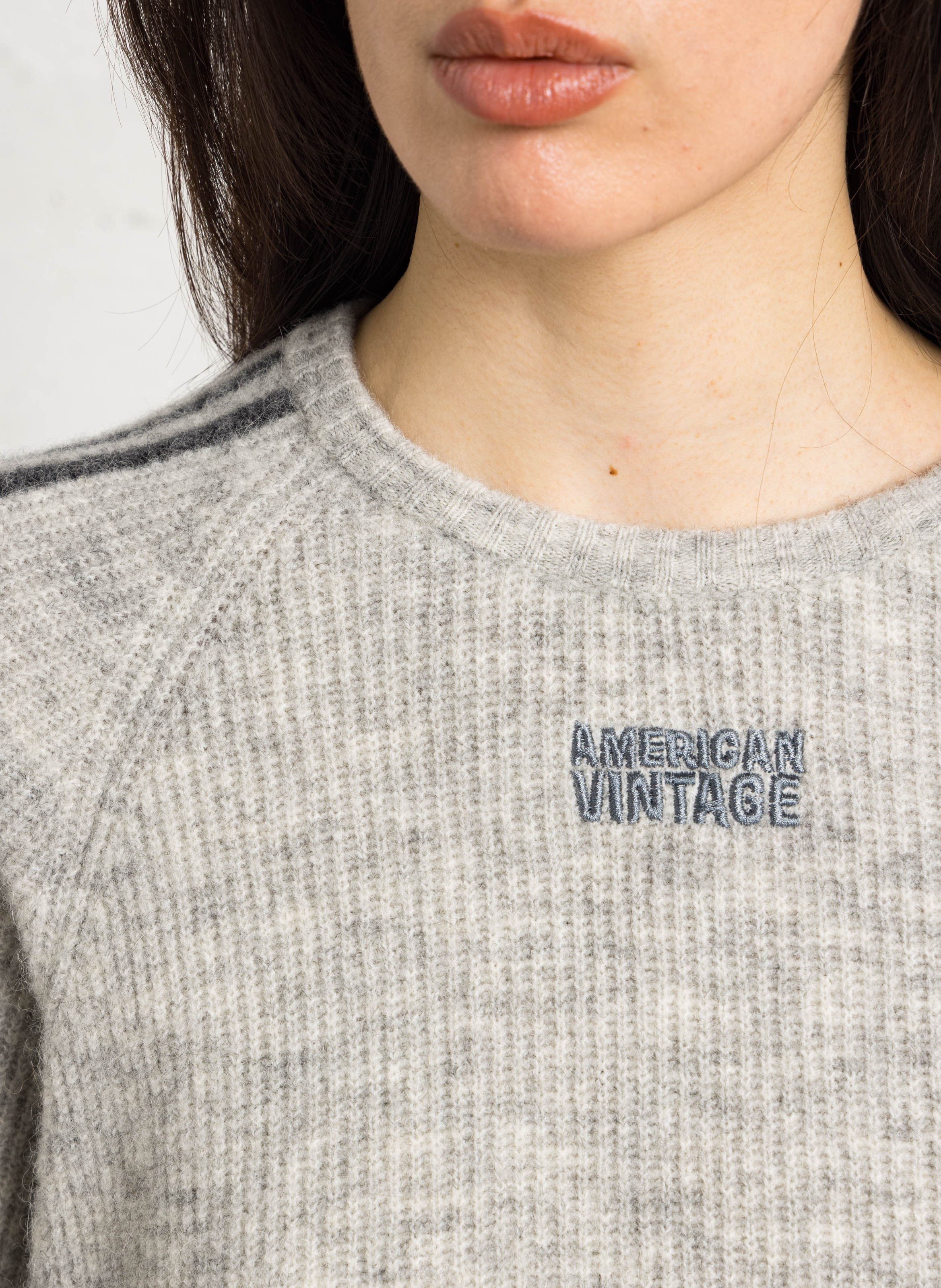 Oversized Rundhalsausschnitt-Pullover aus gemischtem Alpakawolle mit Stickerei AMERICAN VINTAGE Grau