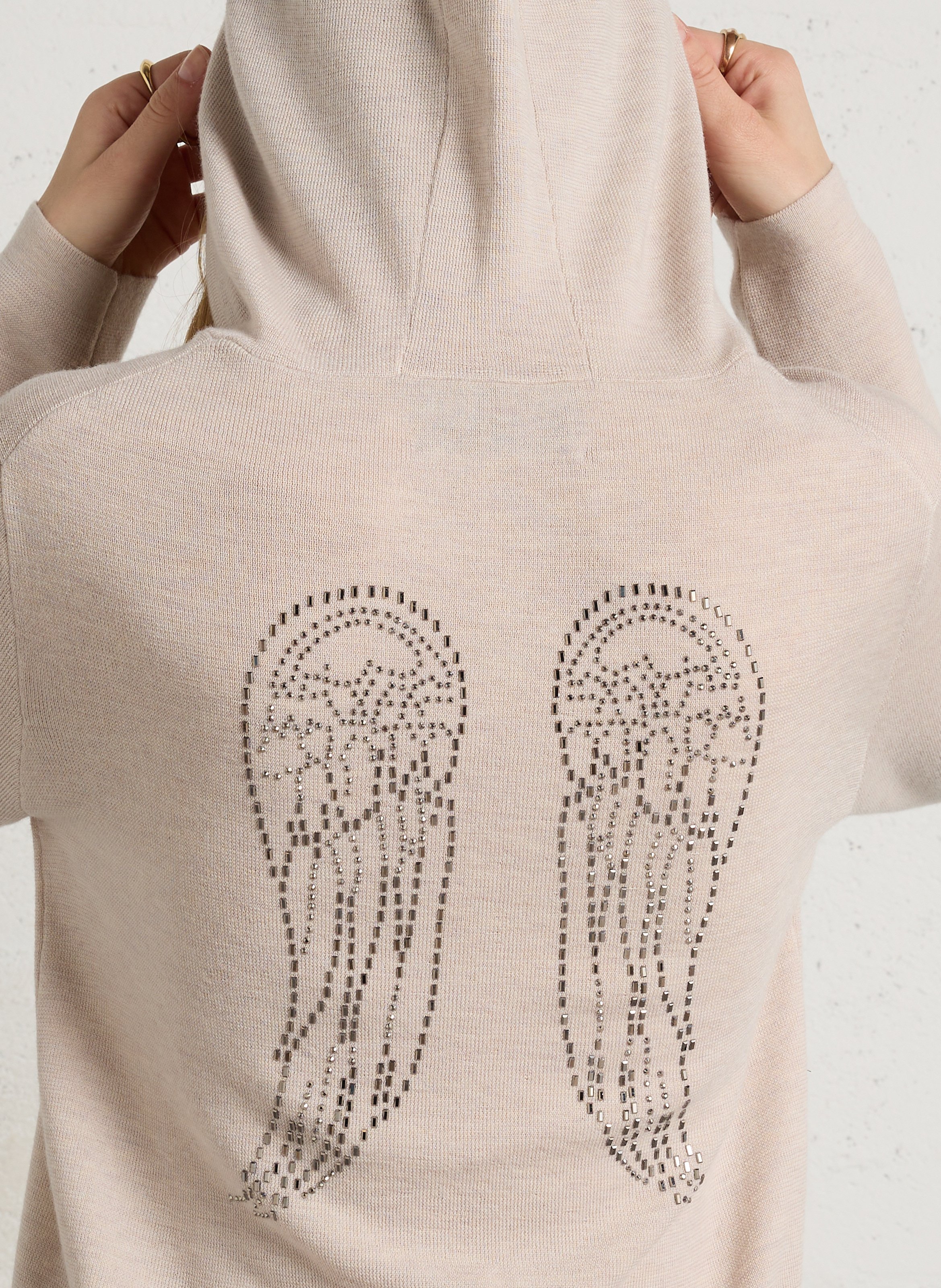 Pull fin boutonné à capuche en laine BERENICE Beige
