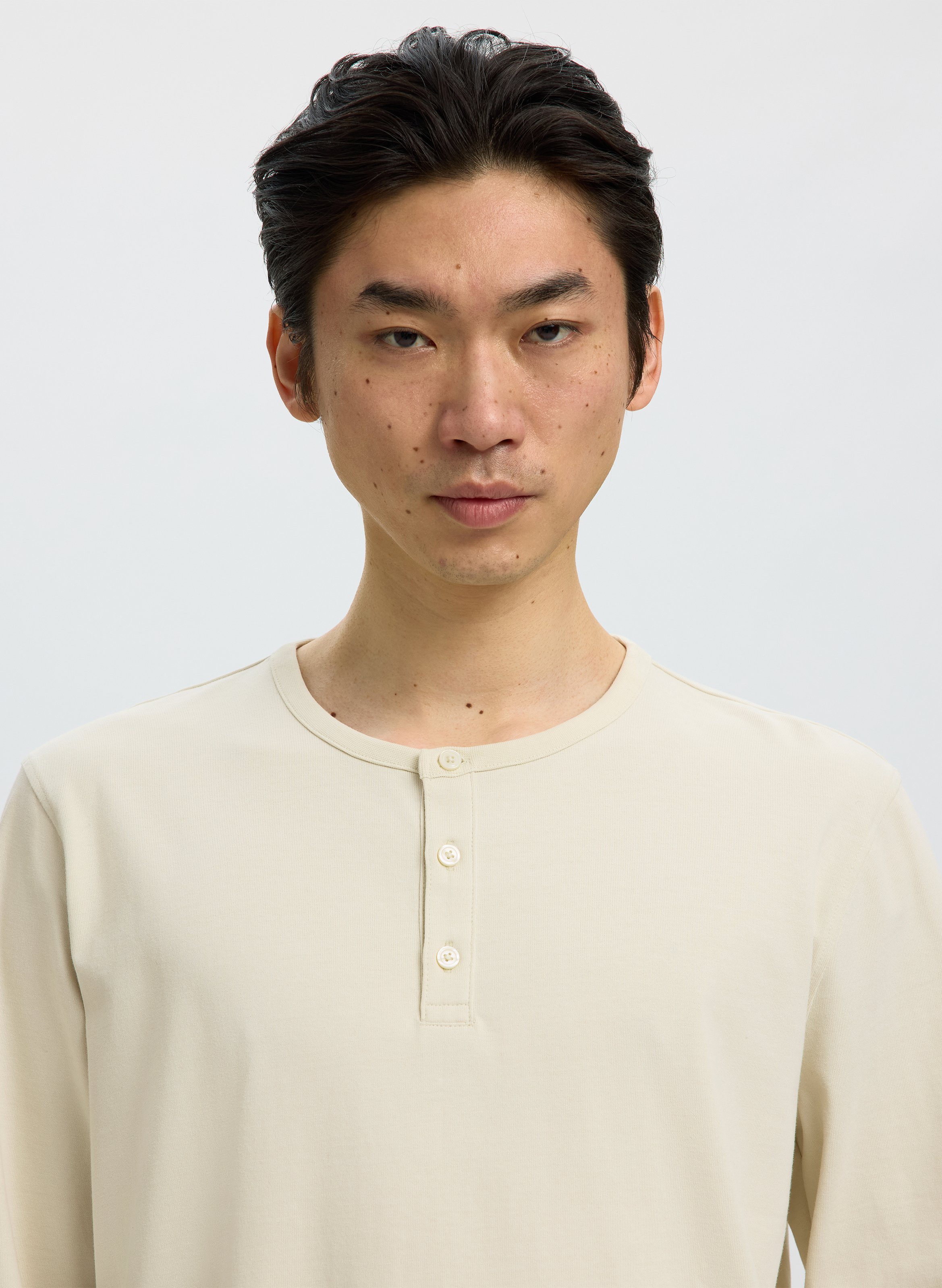 Tee-shirt col rond boutonné uni SELECTED Beige