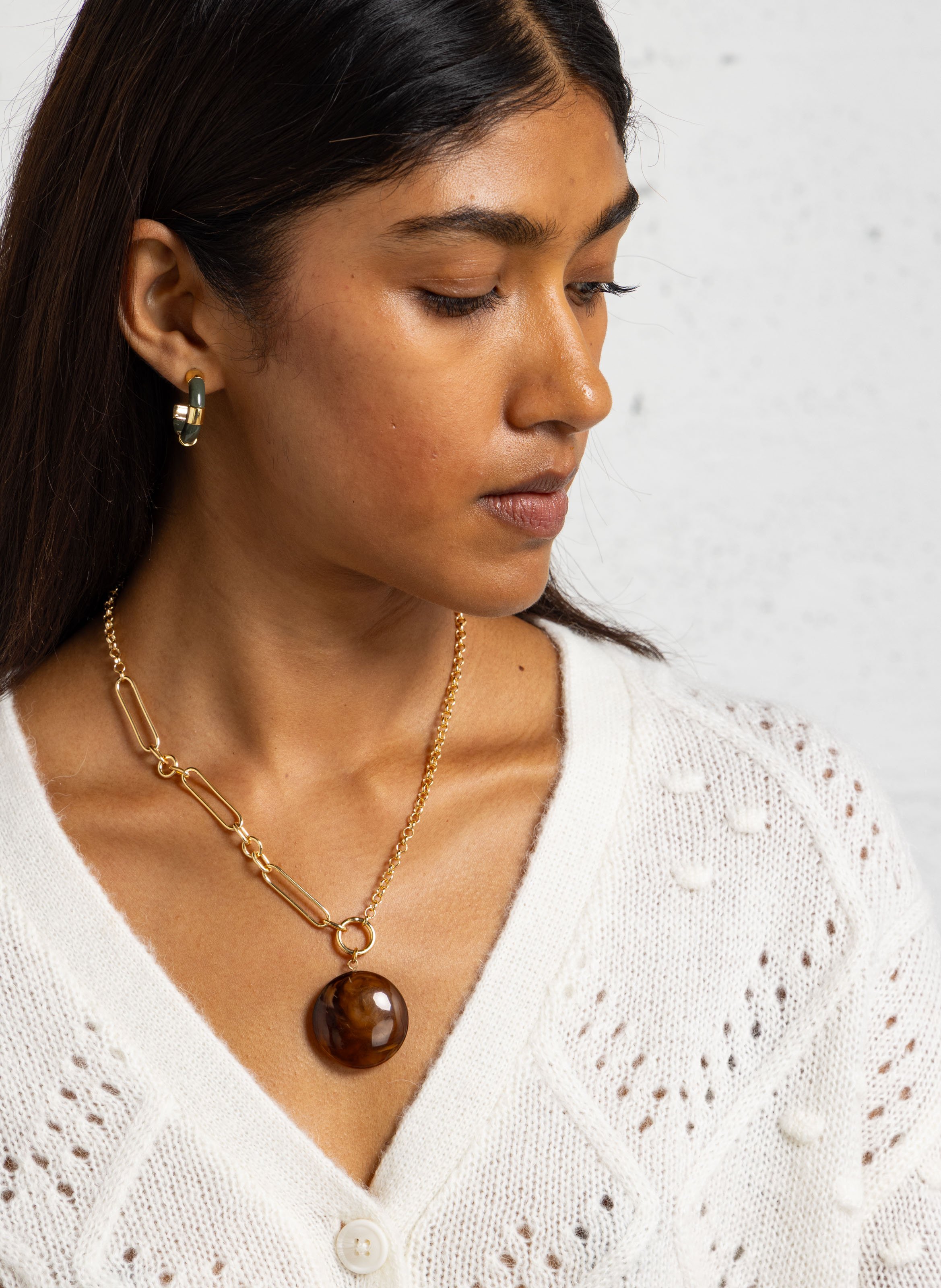 Collier pendentif disque FEEKA Marron