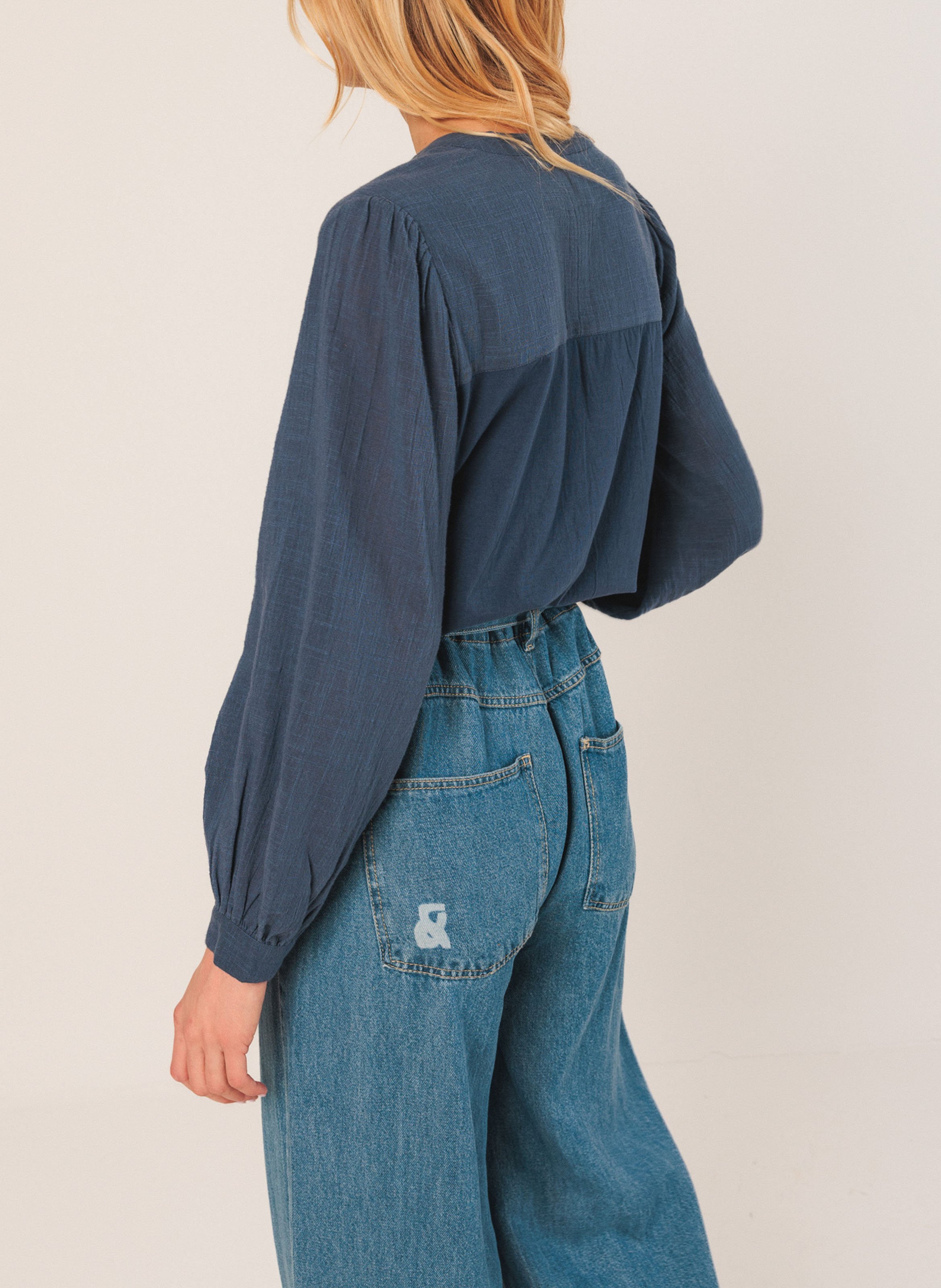 V-neck checked shirt INDI & COLD Blue