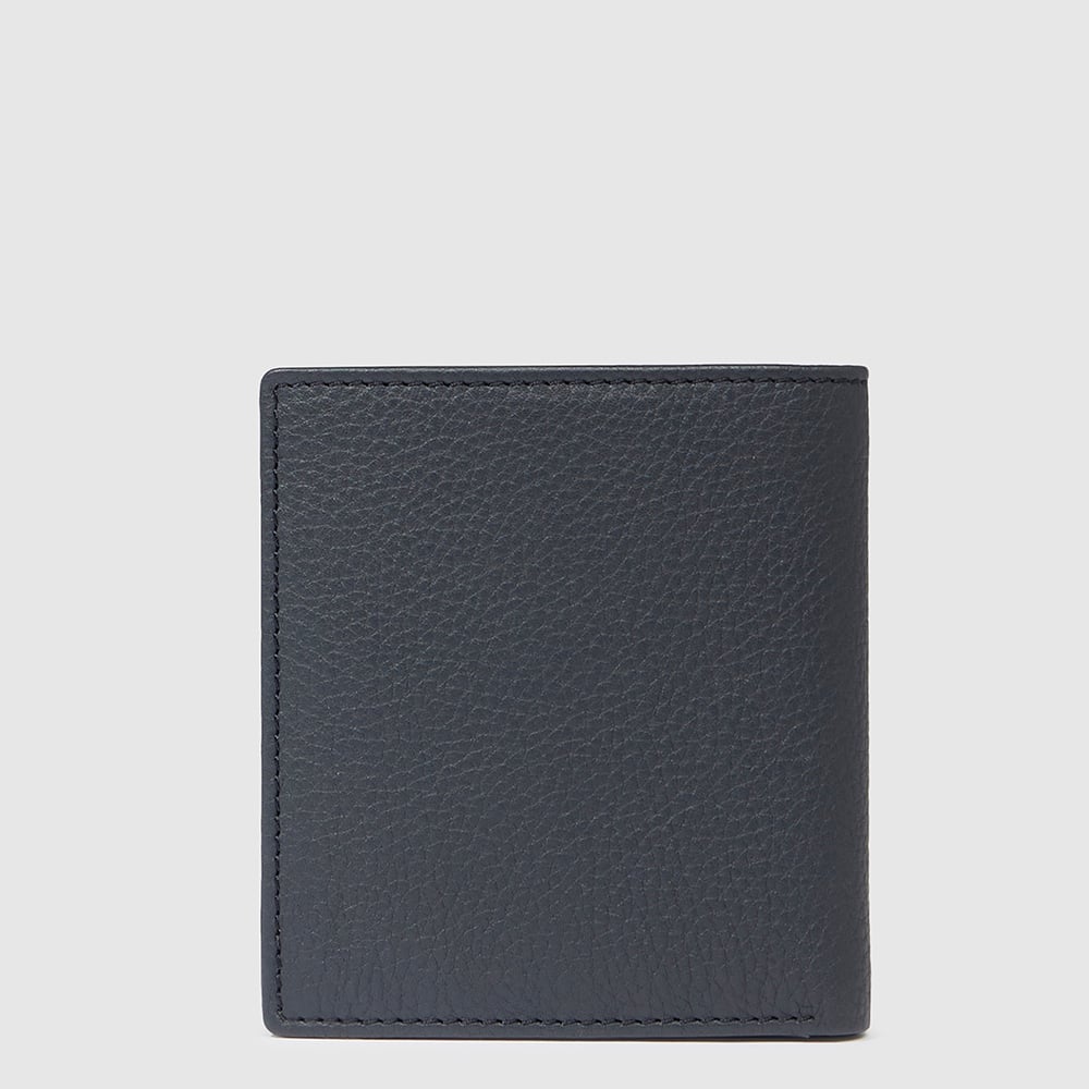- 100% leather, - 6 cardholder slots, - 1 central compartment, - Size: L10 x H7 cm. PIQUADRO Blue