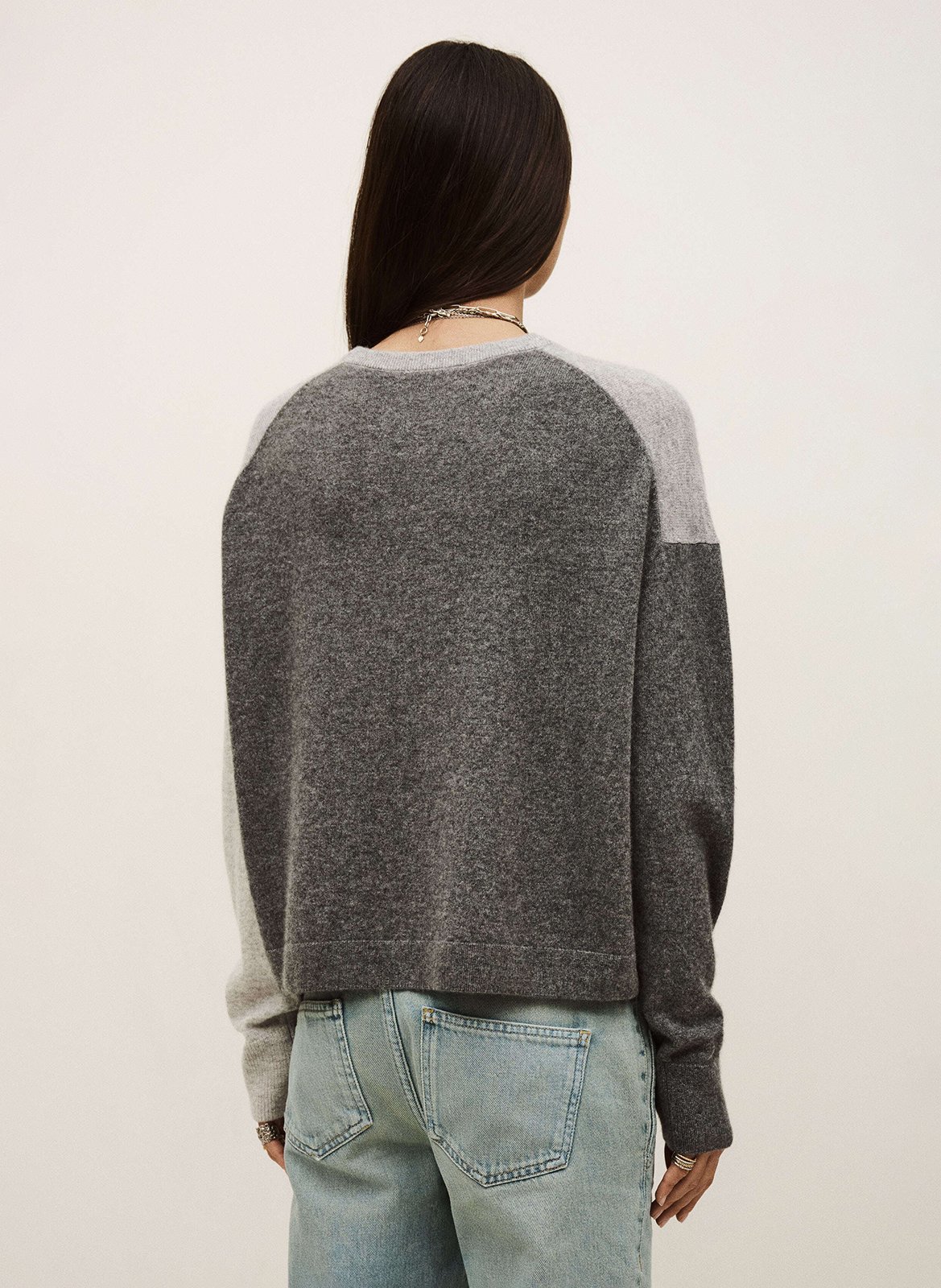 Pull droit col rond en cachemire Noir