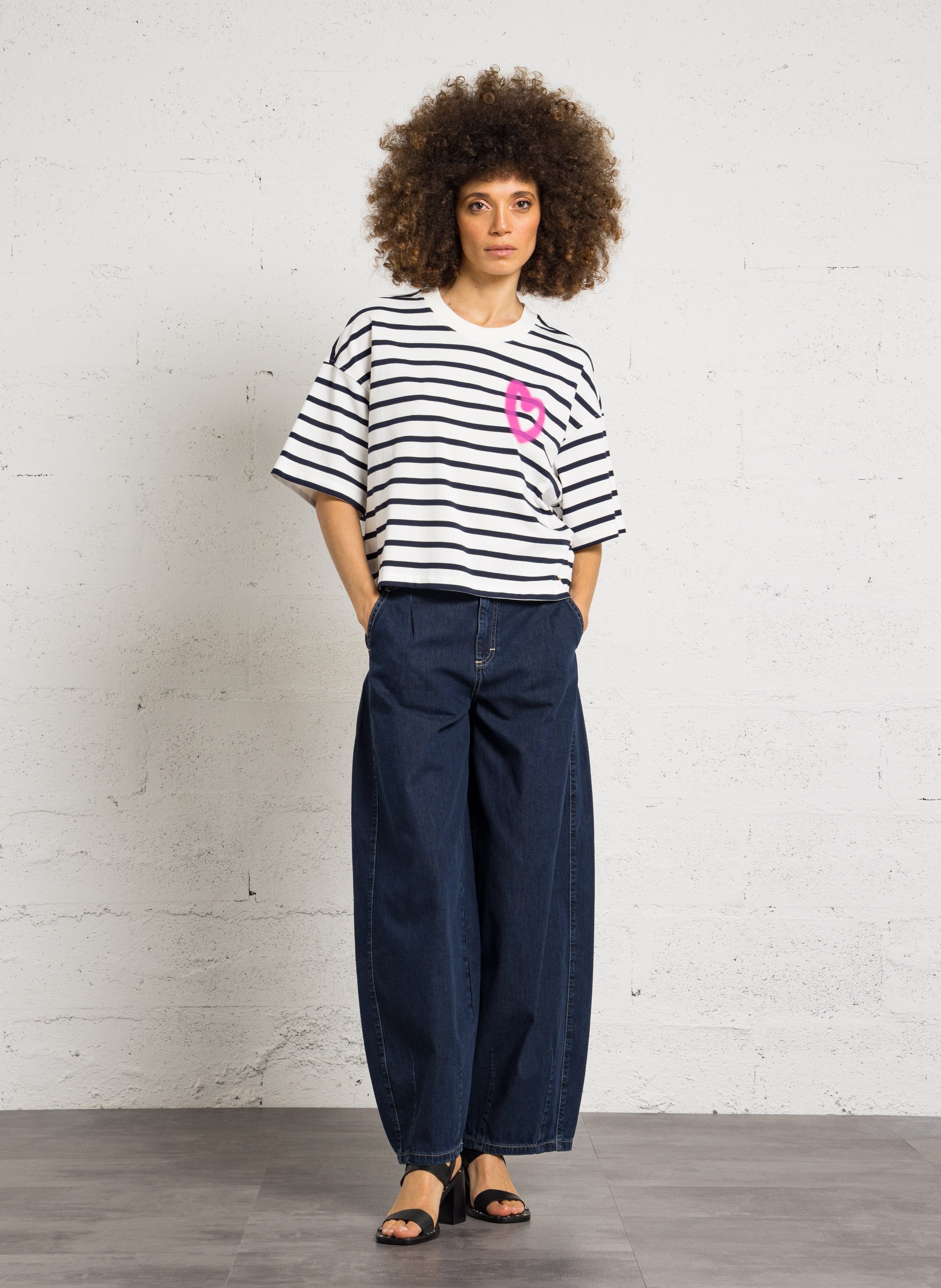 Tee-shirt ample rayé à motif cœur DES PETITS HAUTS Blanc