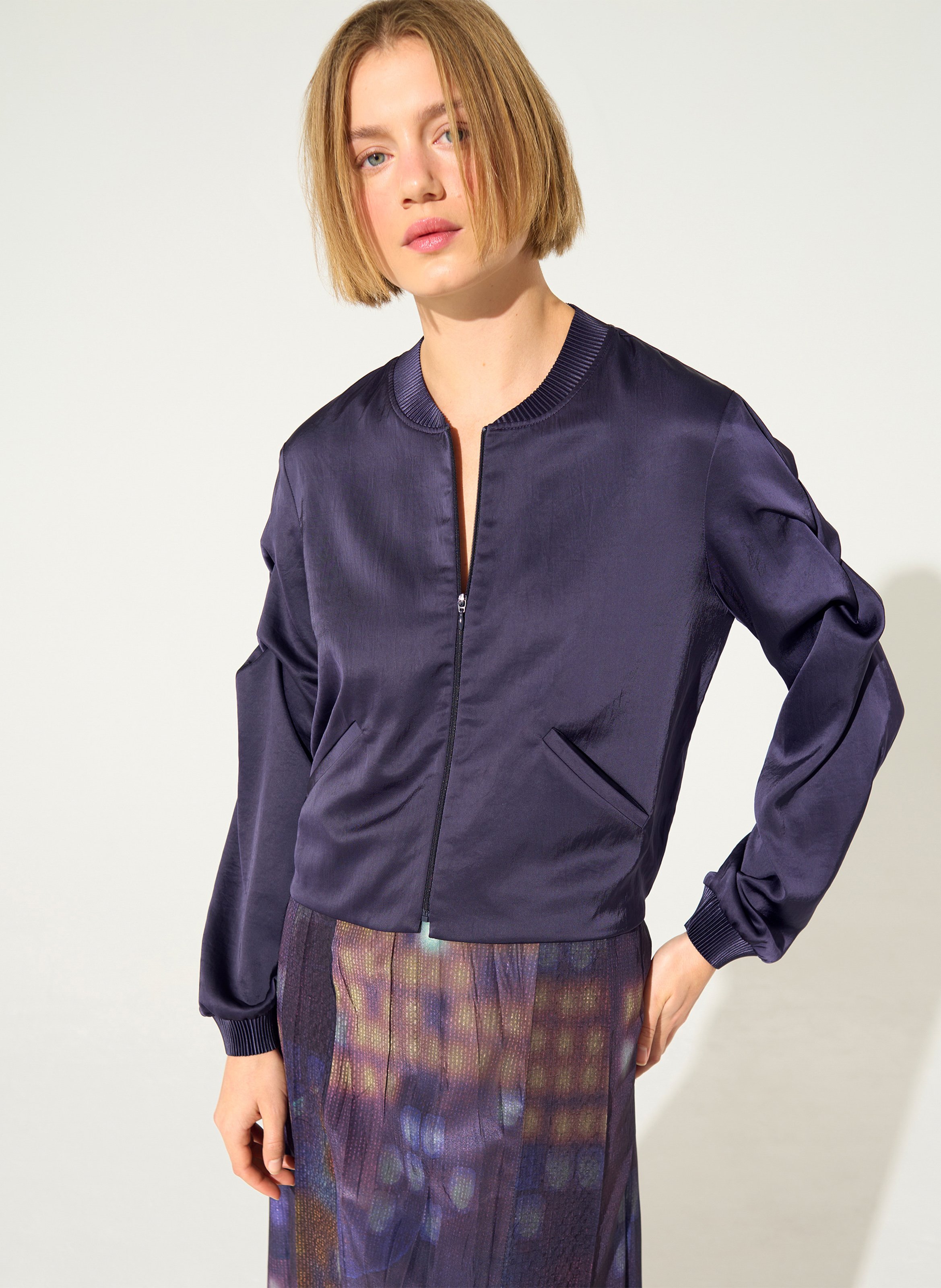 Short satin jacket with long sleeves COTELAC Purple