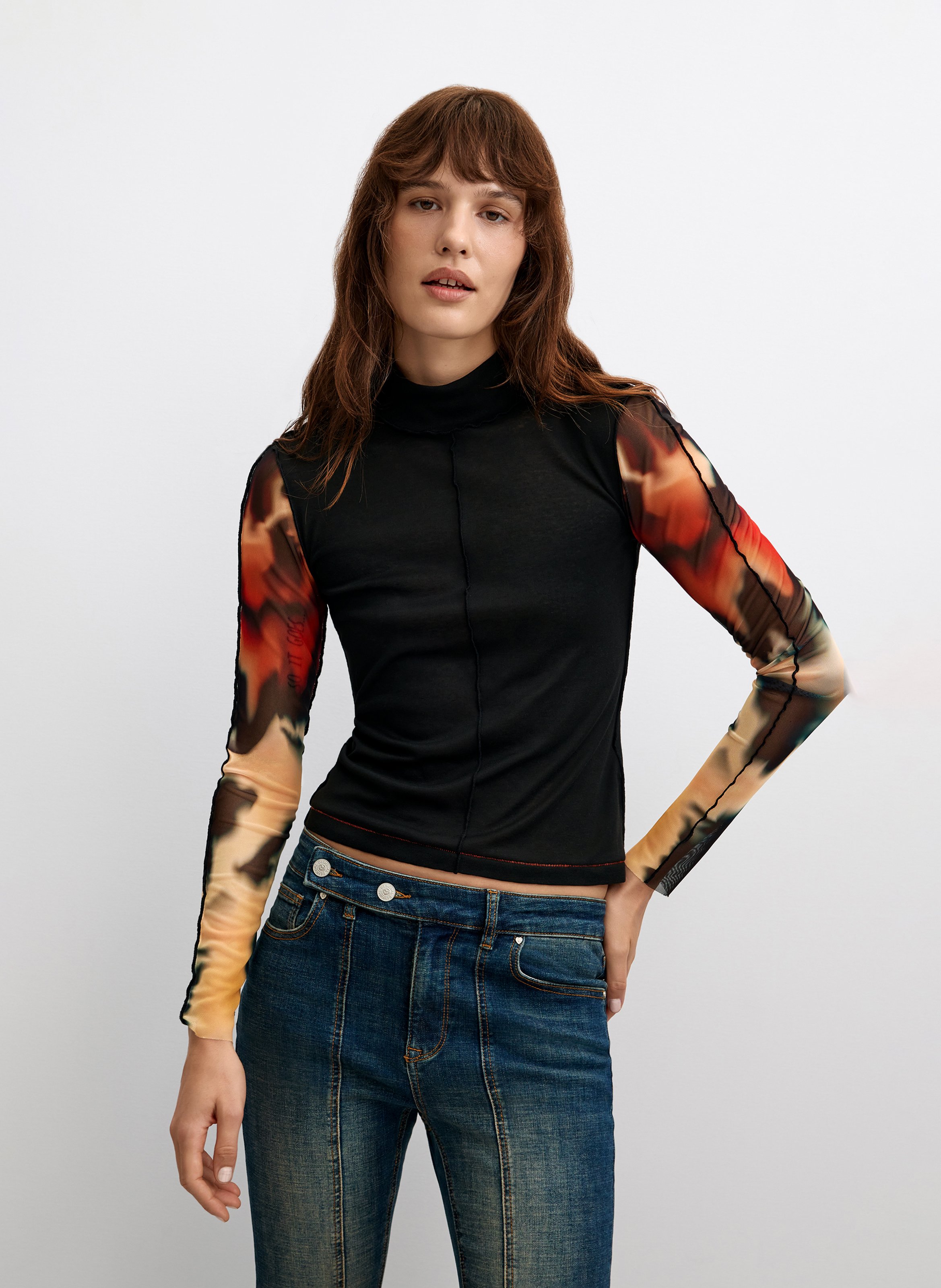 T-shirt with printed sleeves DESIGUAL Black