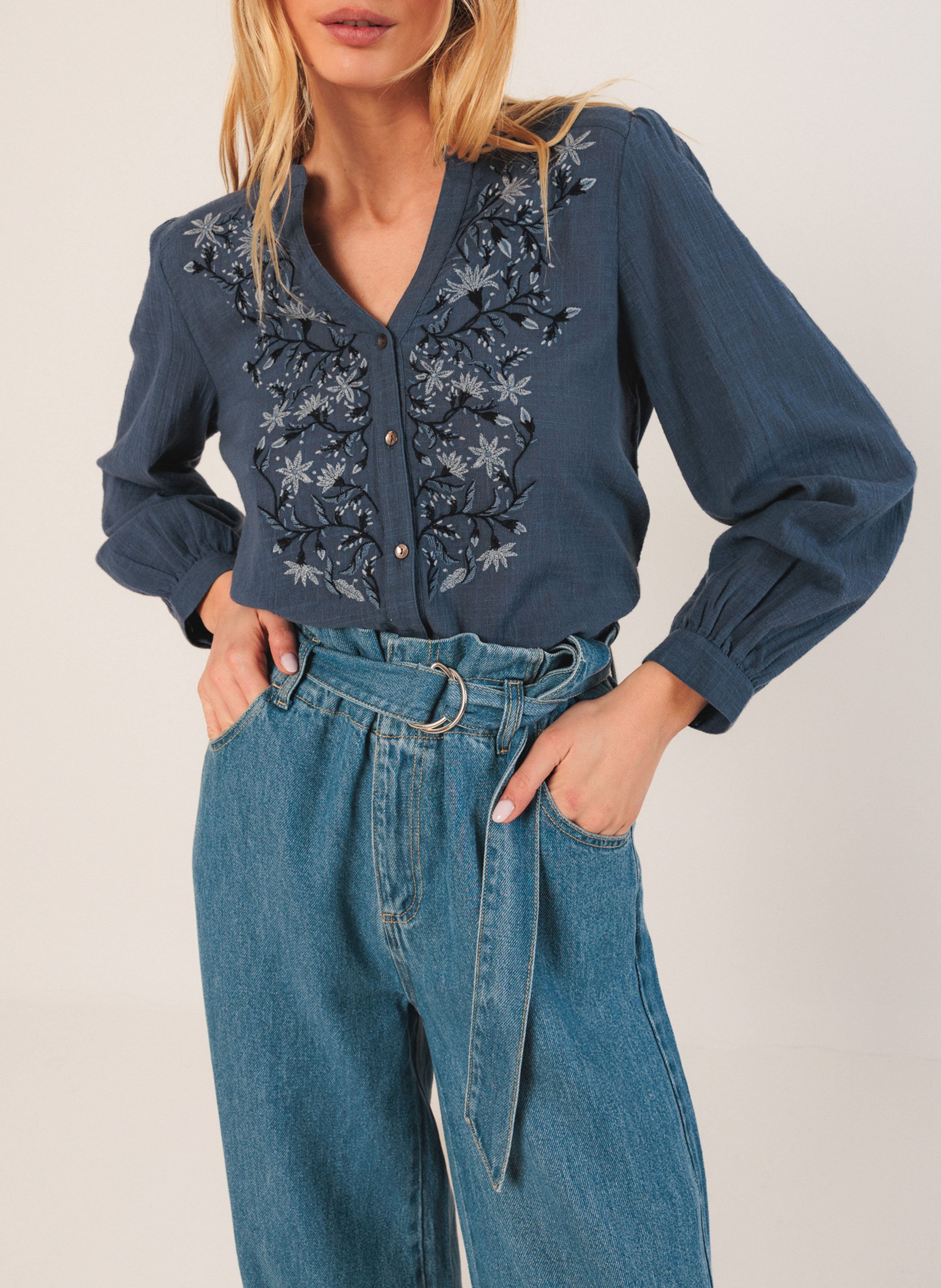 Chemise col V en coton INDI & COLD