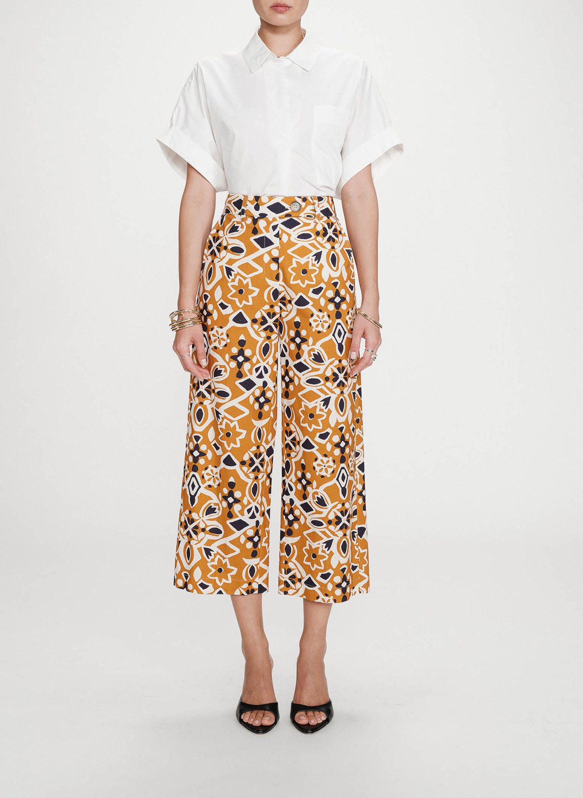 <p>High-waisted 7/8 length printed pants</p> GRACE ET MILA Orange