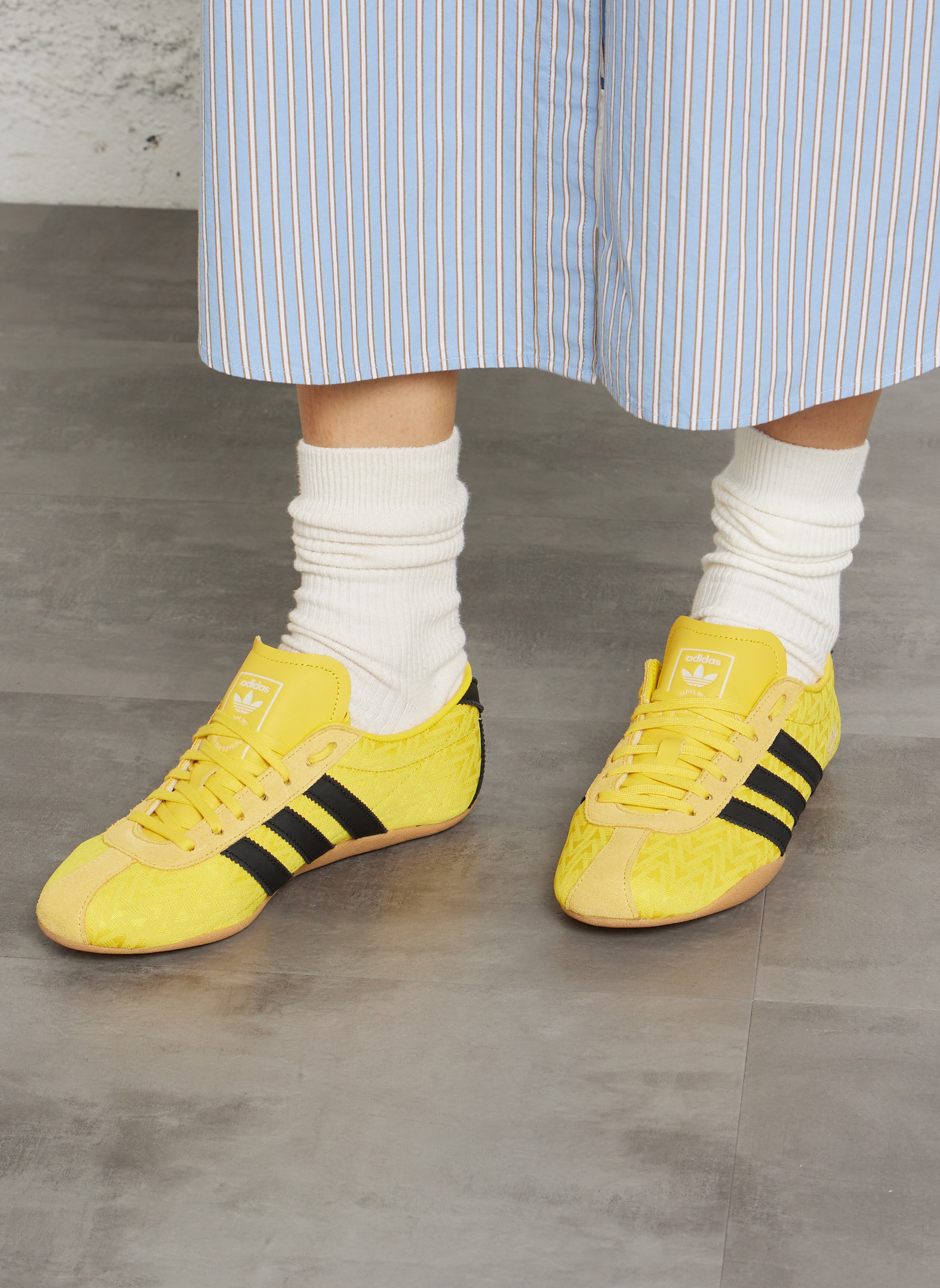 Niedrige Sneaker mit Print ADIDAS Gelb