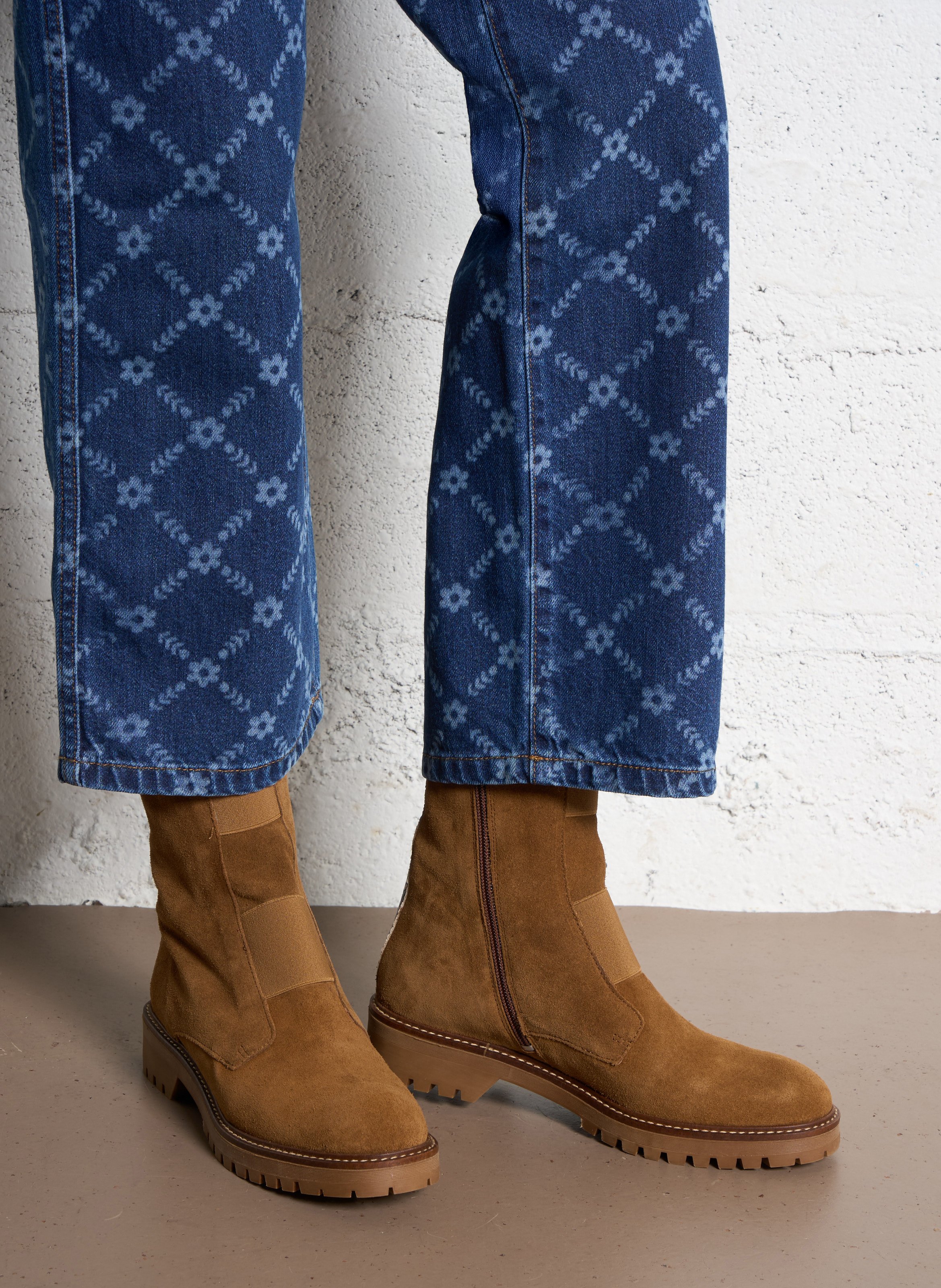 Enkellaarzen van veloursleer REQINS Beige