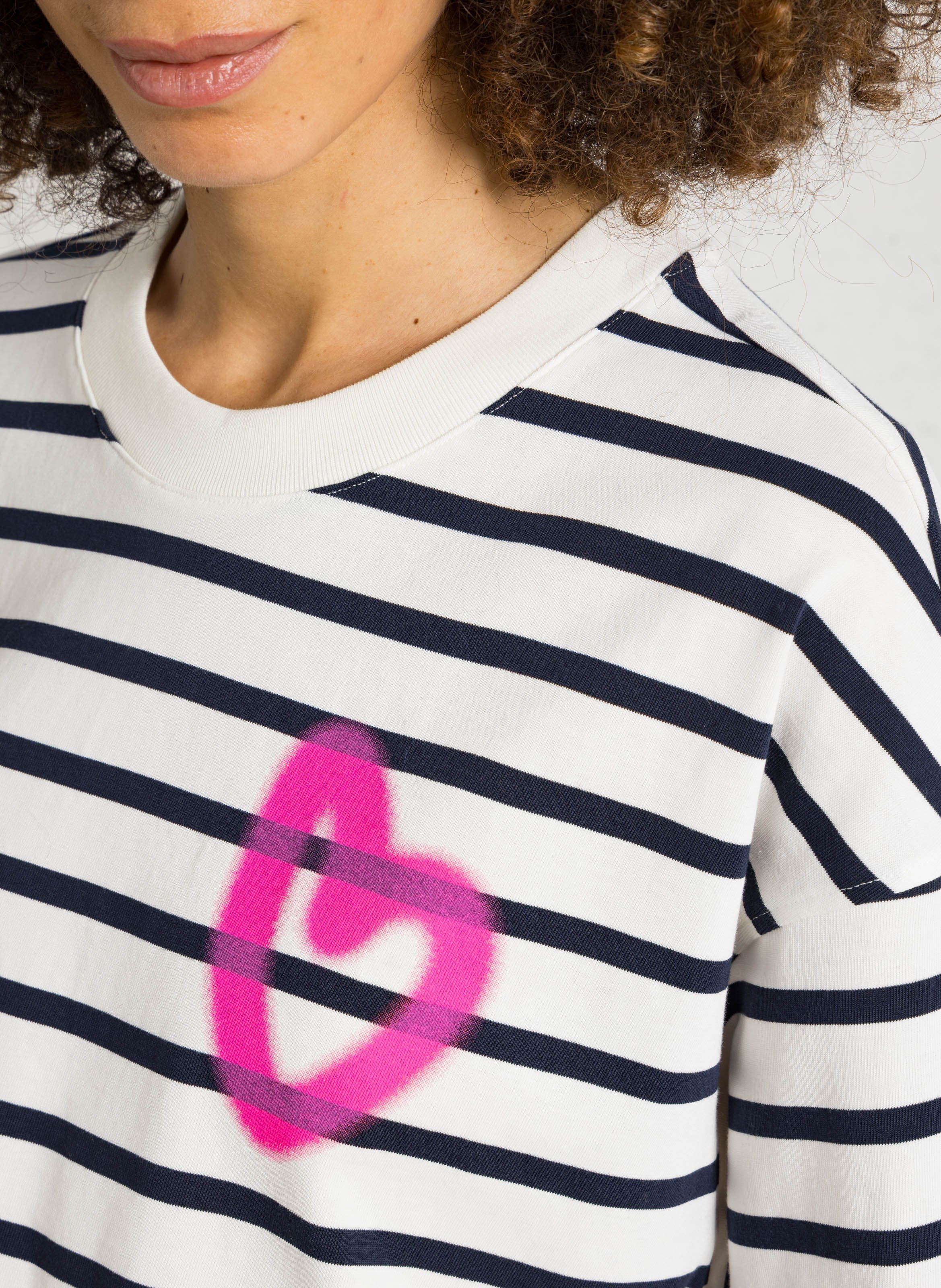 Tee-shirt ample rayé à motif cœur DES PETITS HAUTS Blanc