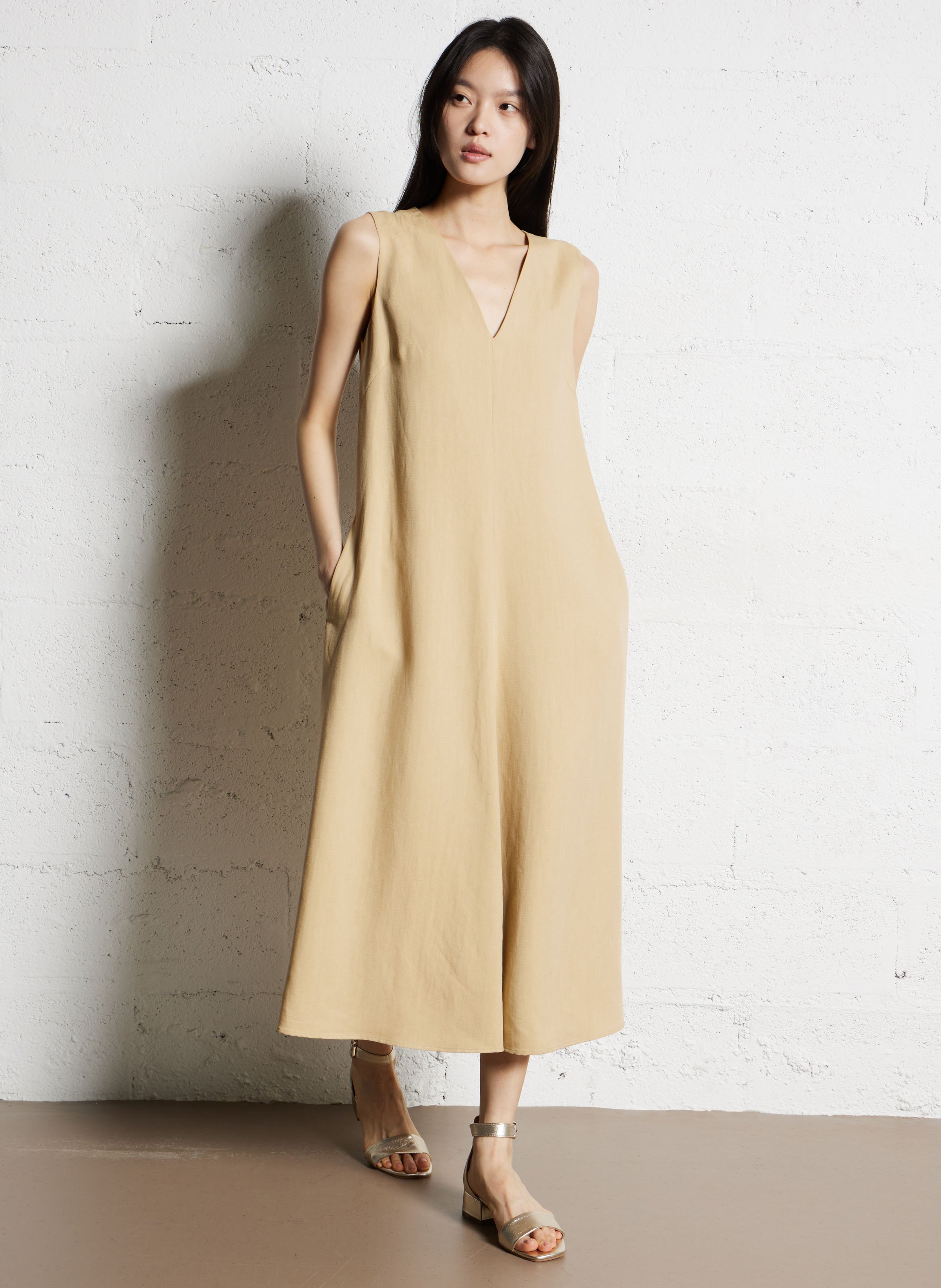 Robe midi sans manches col v MAX MARA WEEK END Beige