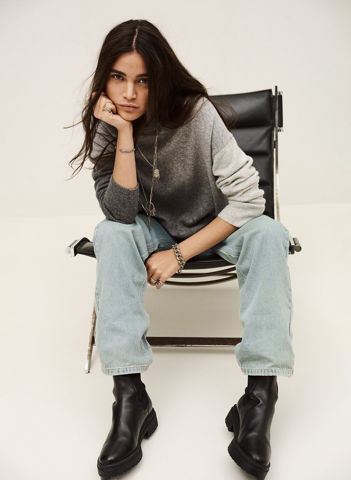 Pull droit col rond en cachemire Noir