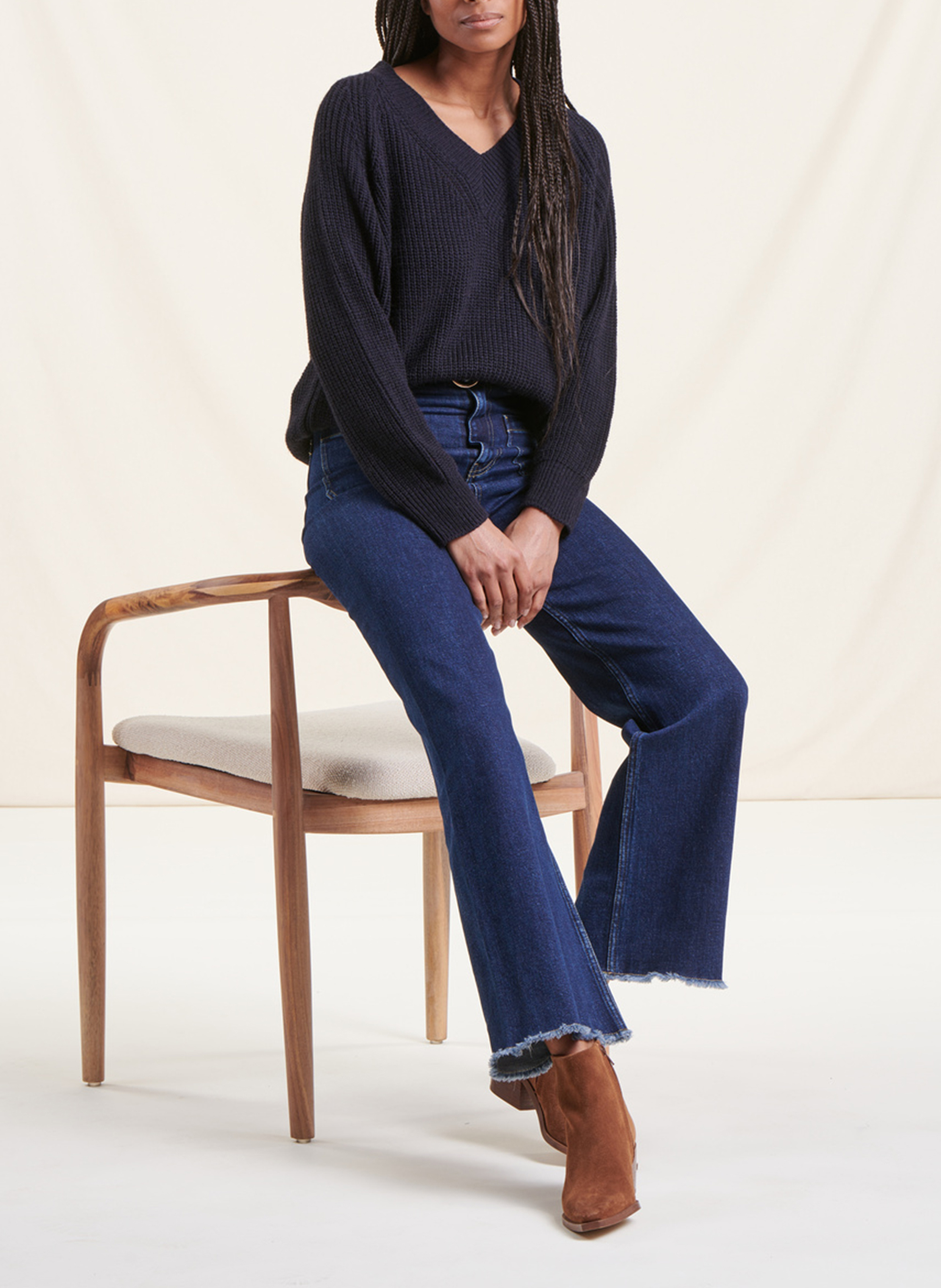 Mixed-knit straight V-neck sweater LA FEE MARABOUTEE Blue