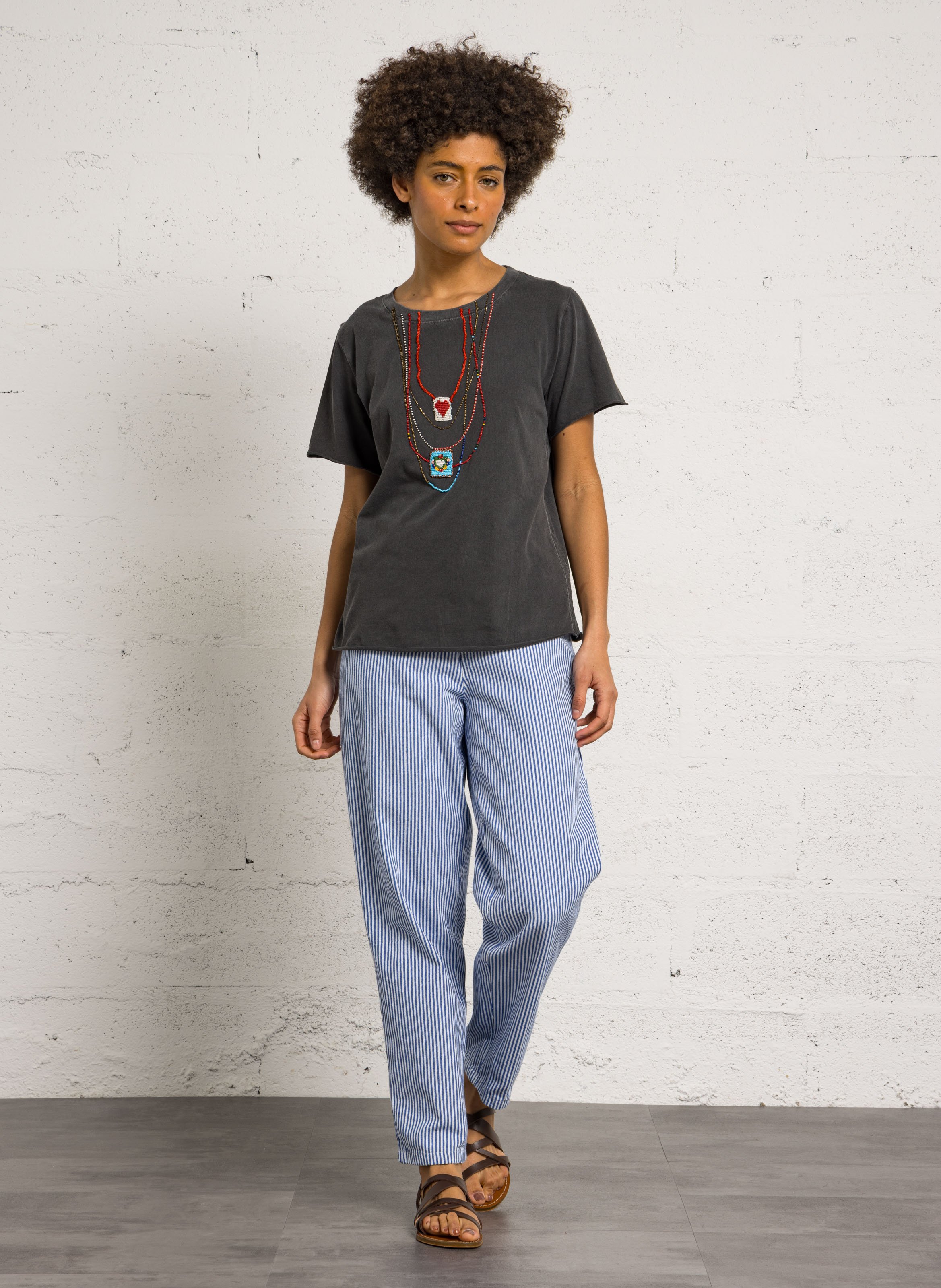 Gerade geschnittene Taillenhose mit Streifen LEON & HARPER Blau