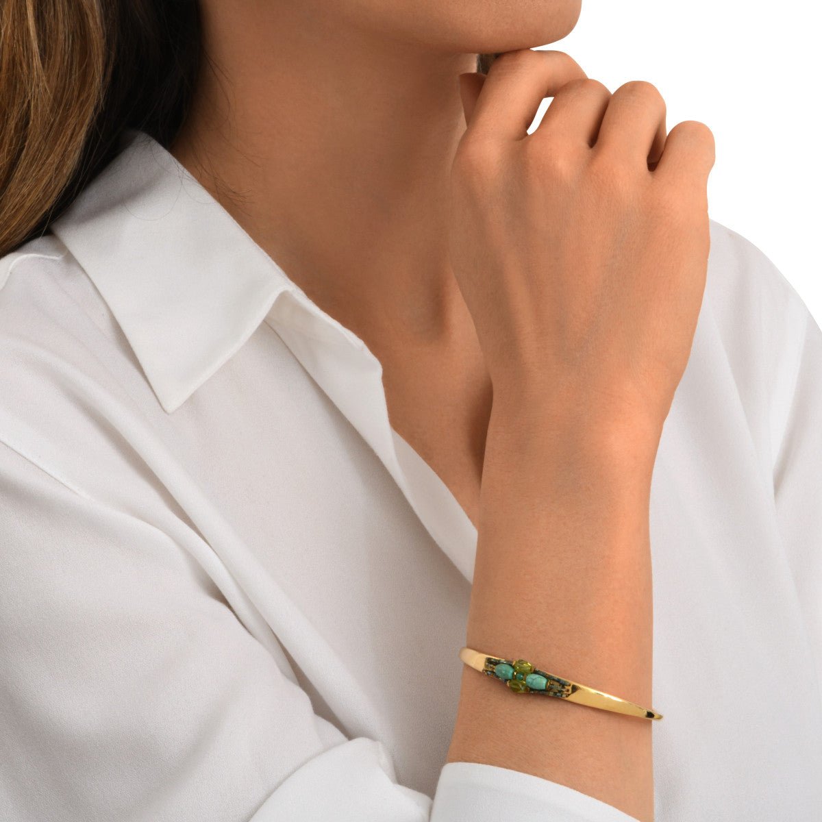 Adjustable bangle bracelet in fine gold plating. SATELLITE PARIS Green