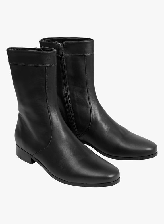 Black Flat smooth leather mid calf boots