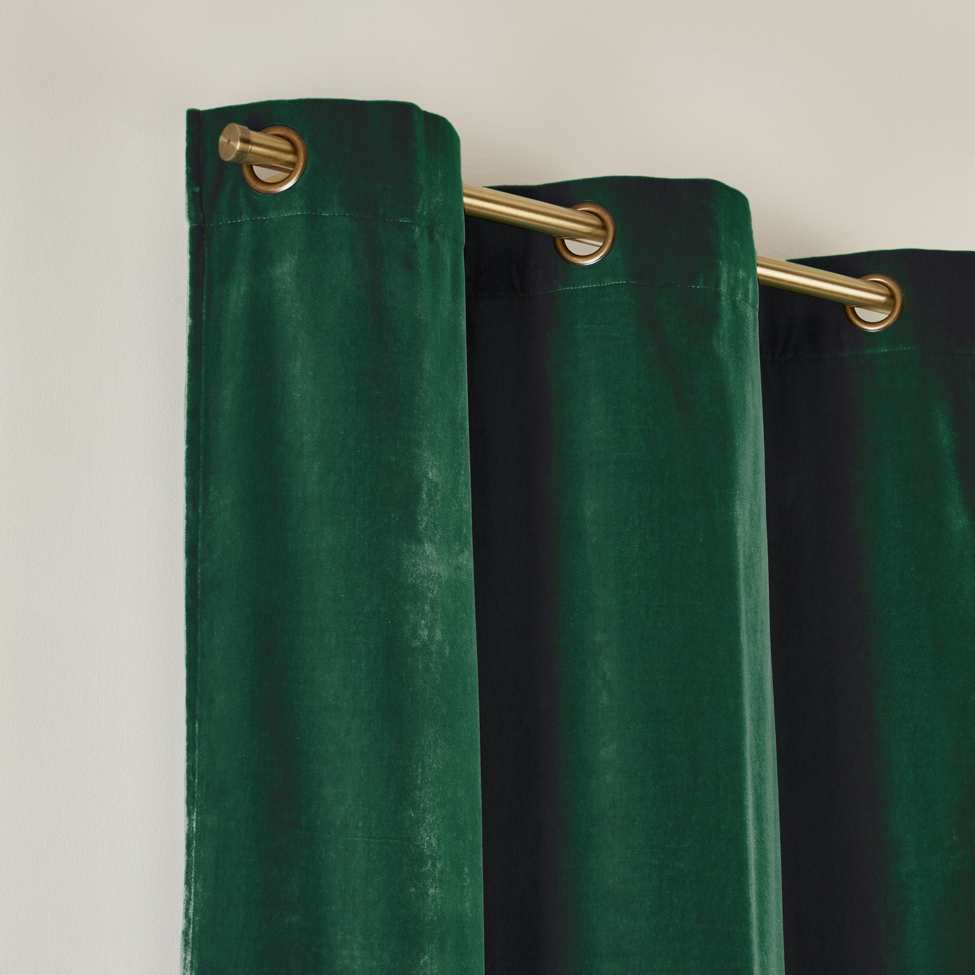 Curtain with gilt eyelets MADURA Green